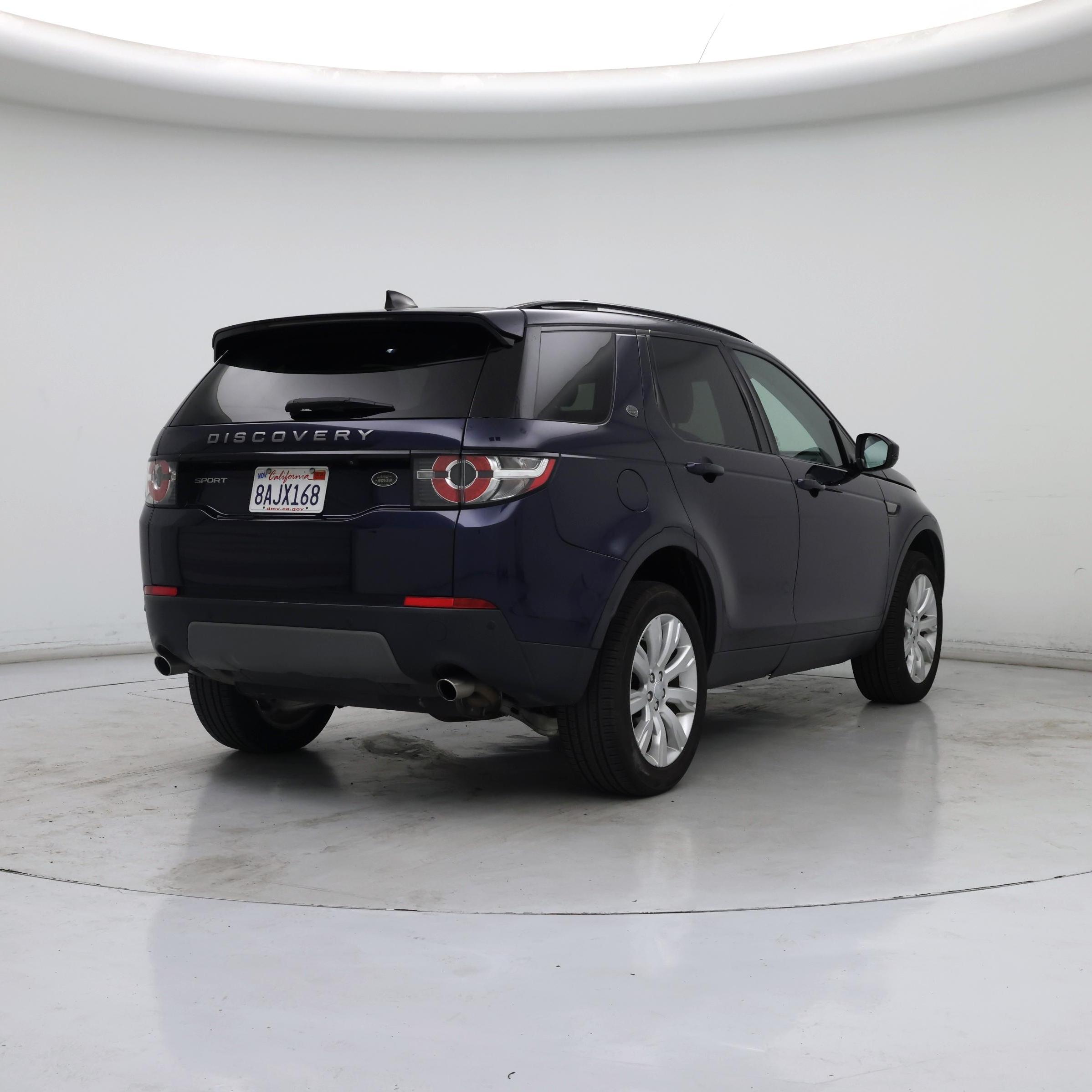 Thumbnail: 2017 Land Rover Discovery Sport - 8