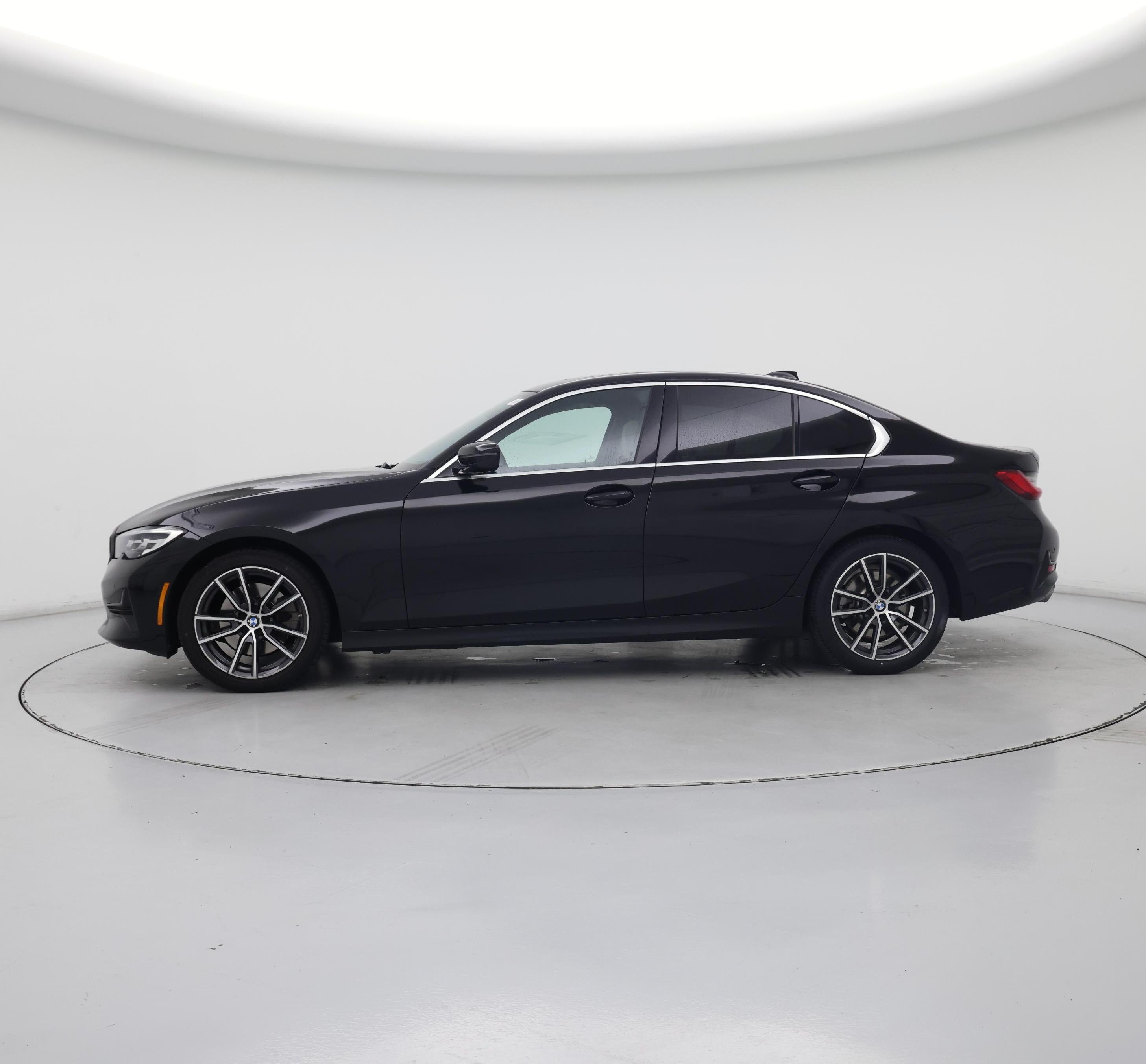 Thumbnail: 2020 BMW 3 Series - 3