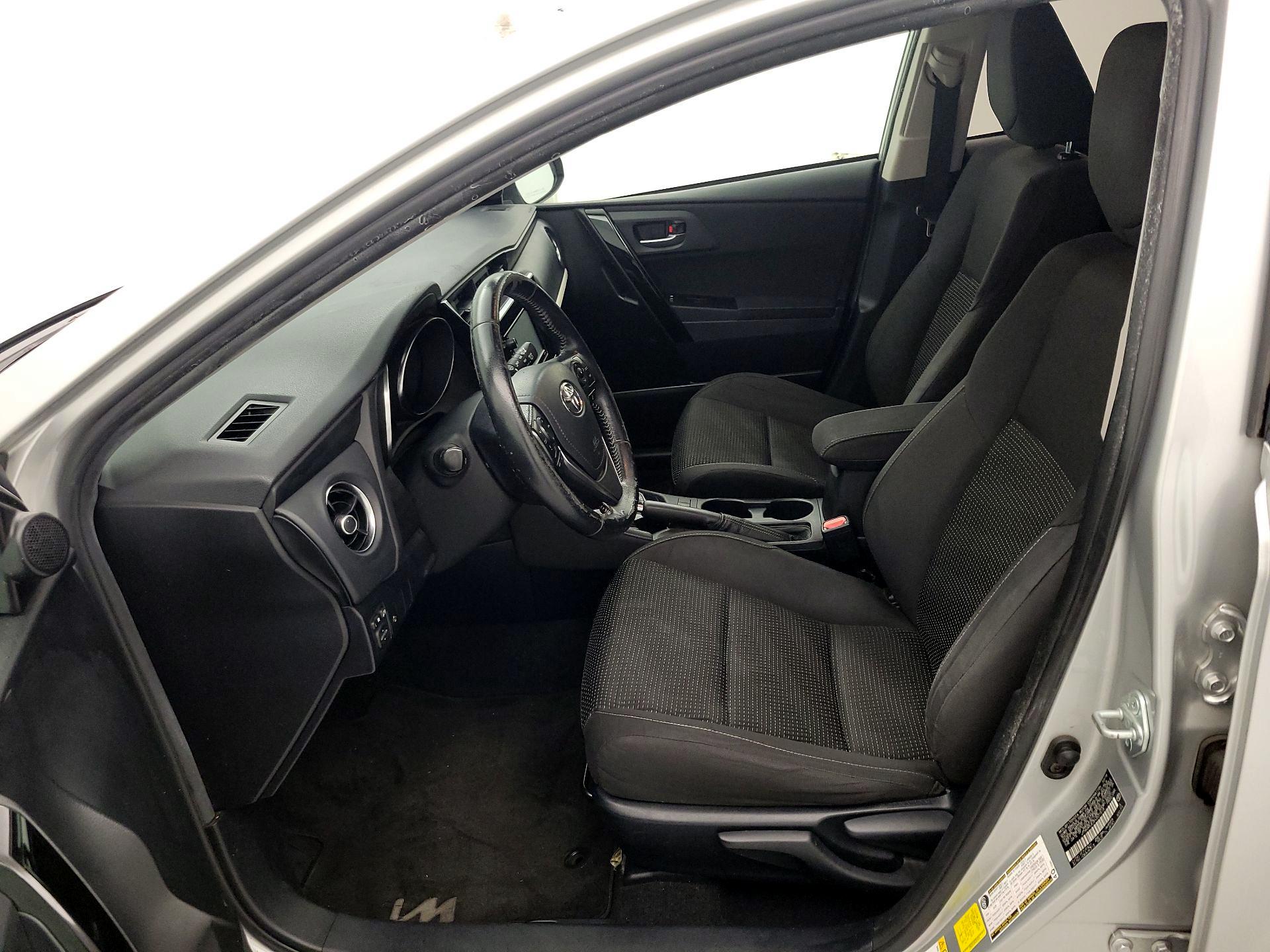 Thumbnail: 2017 Toyota Corolla iM - 11