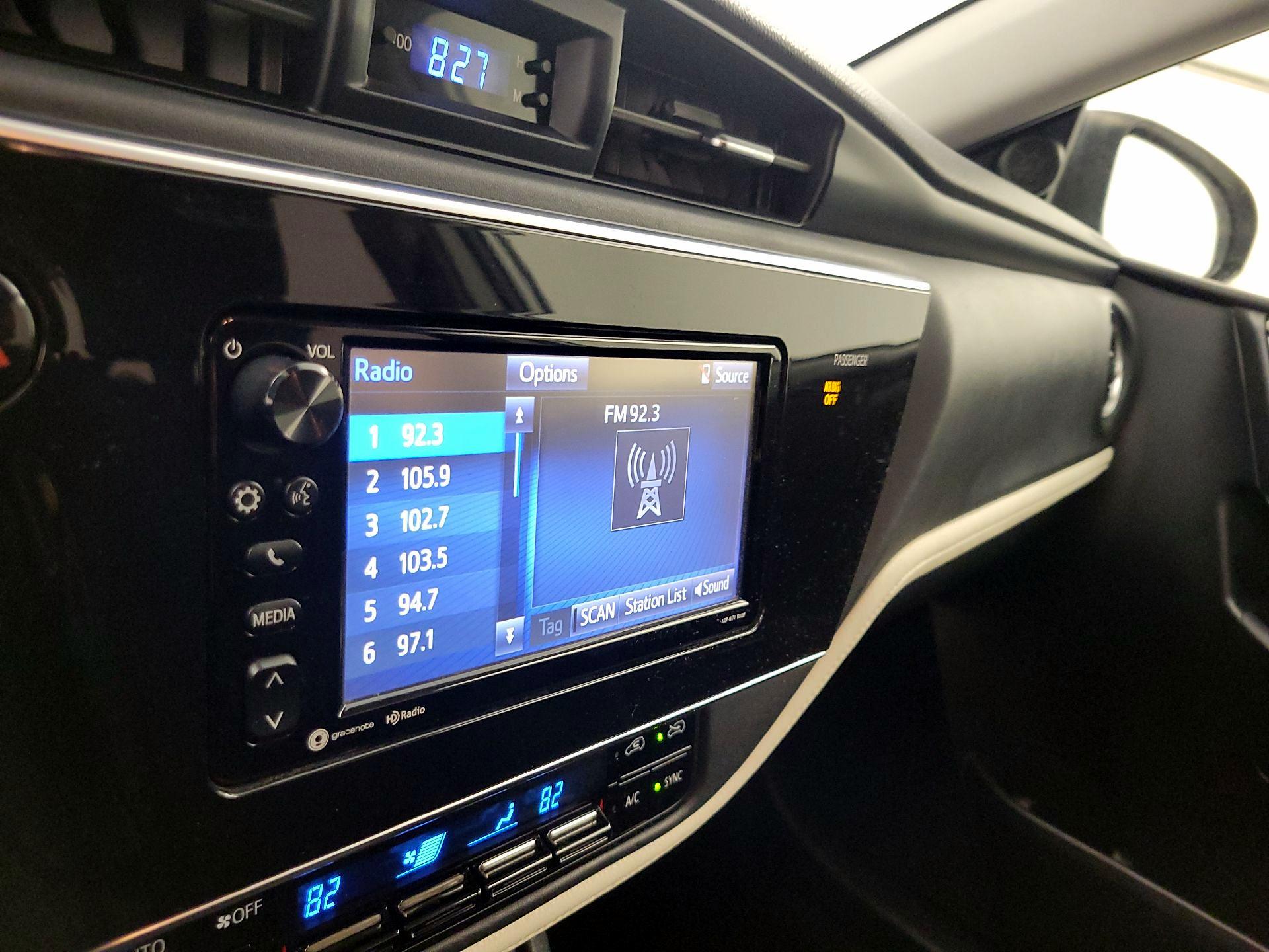 Thumbnail: 2017 Toyota Corolla iM - 15