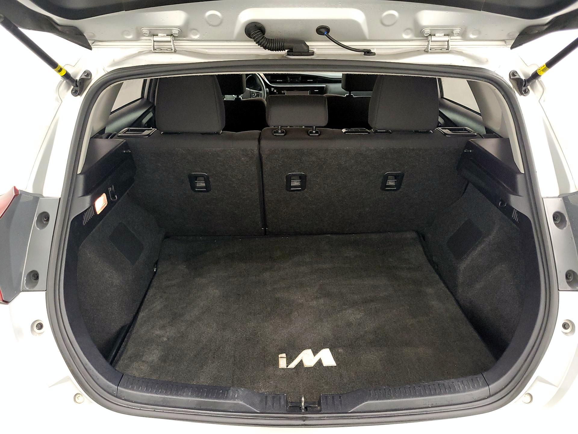 Thumbnail: 2017 Toyota Corolla iM - 19