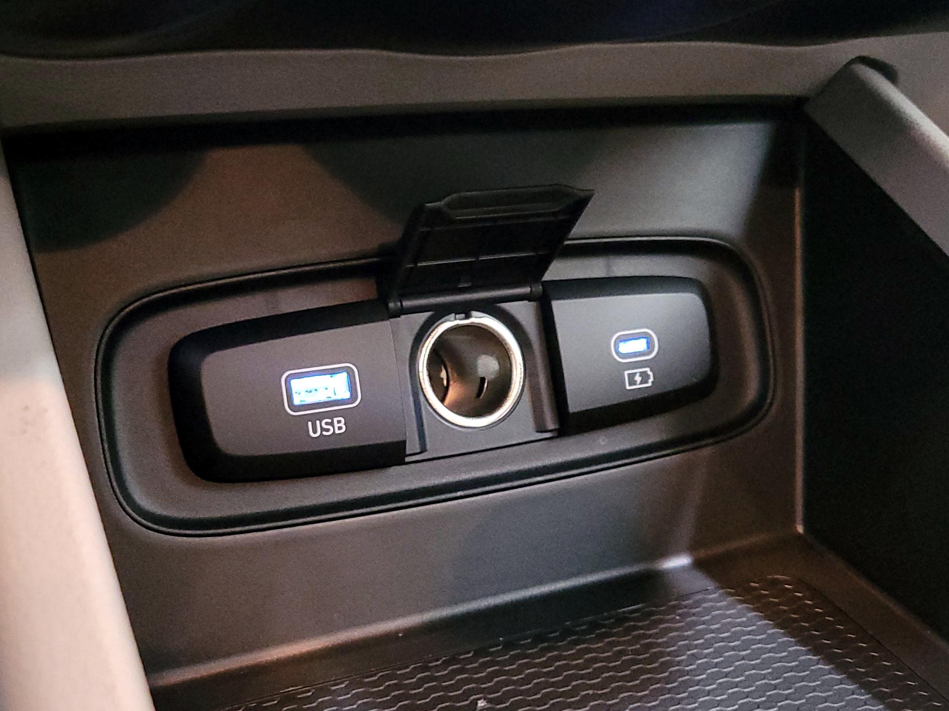 Thumbnail: 2025 Hyundai Venue - 18