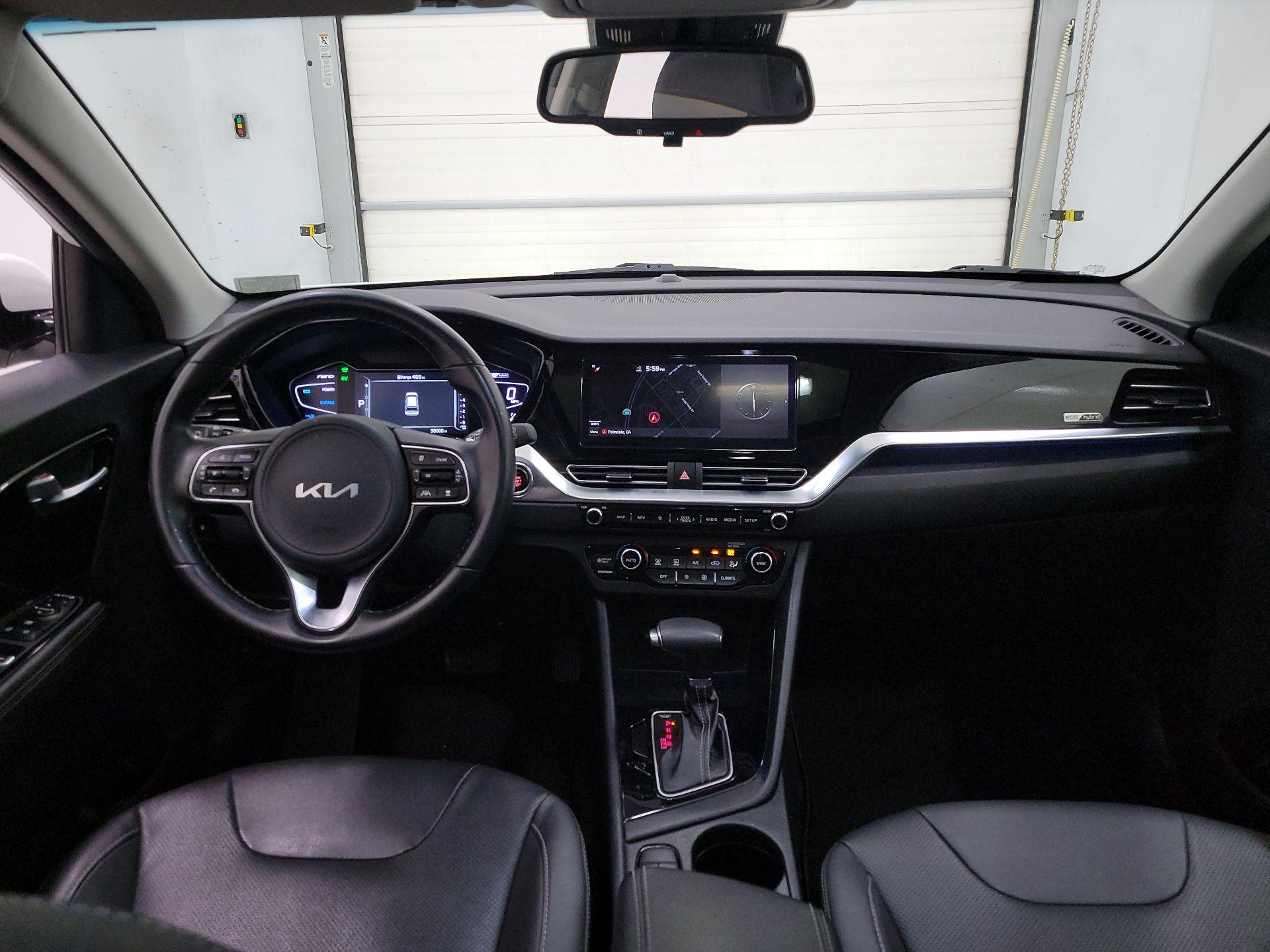 Thumbnail: 2022 Kia Niro - 9