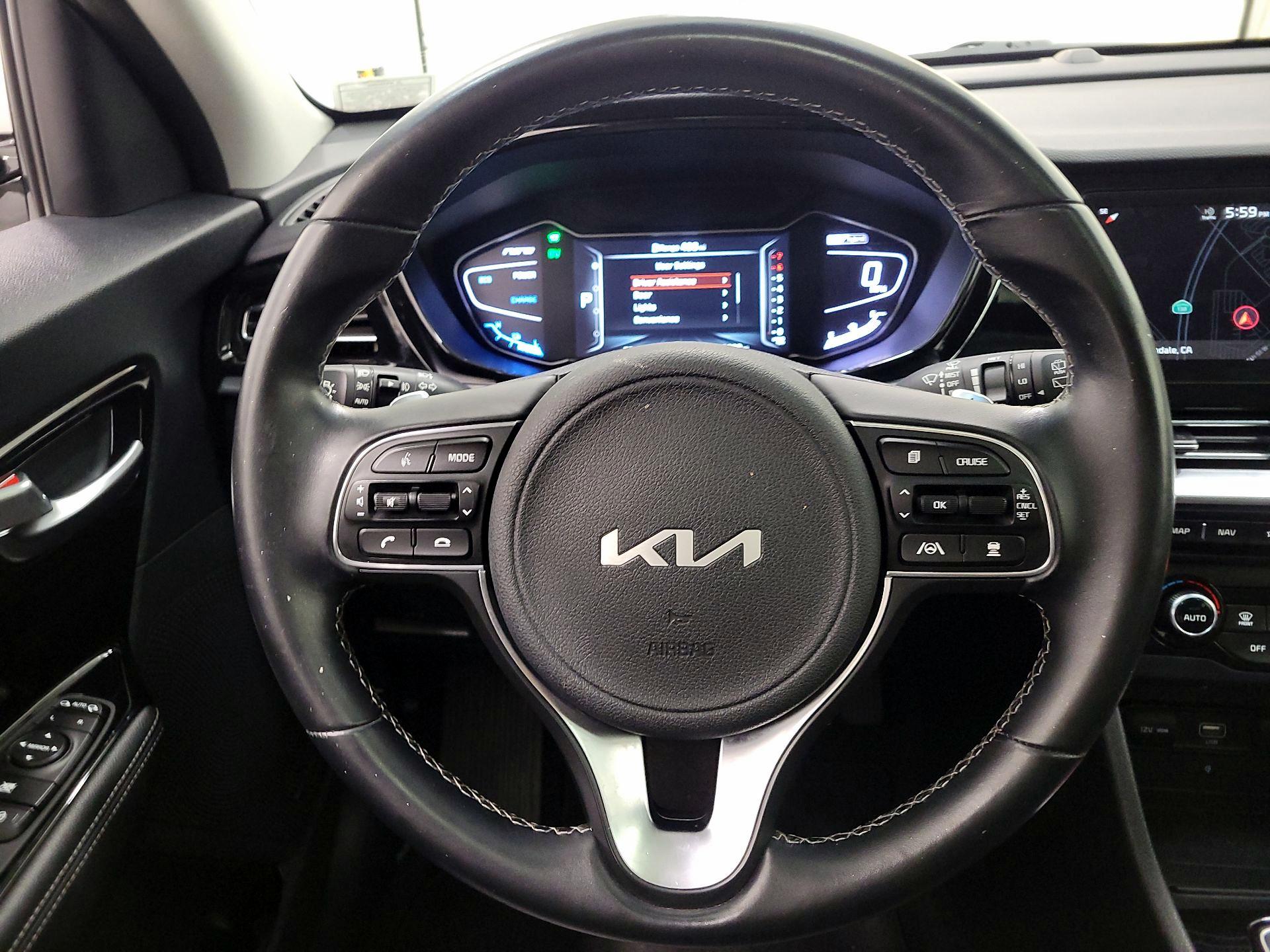 Thumbnail: 2022 Kia Niro - 10