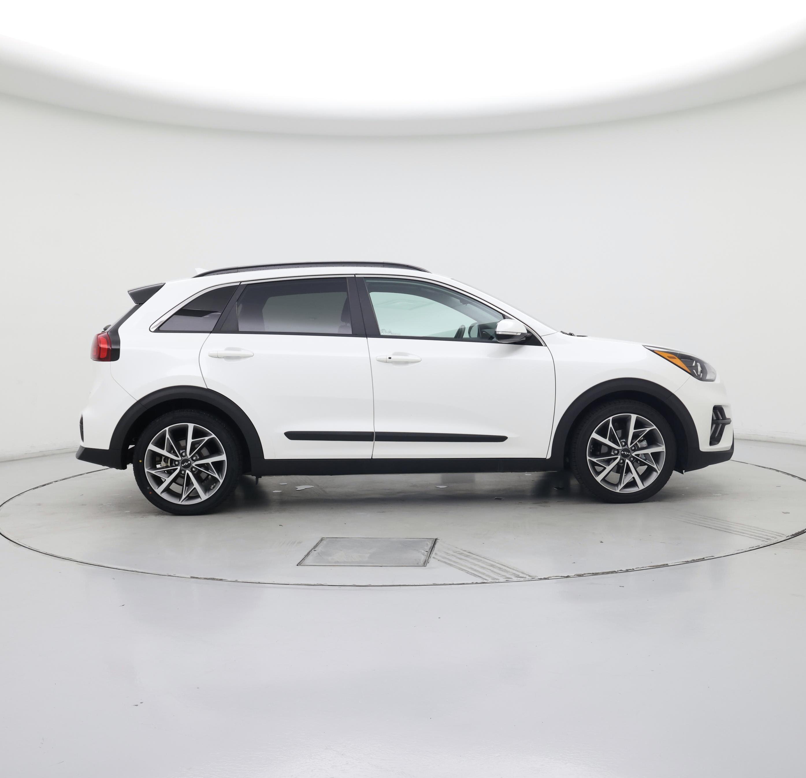 Thumbnail: 2022 Kia Niro - 7