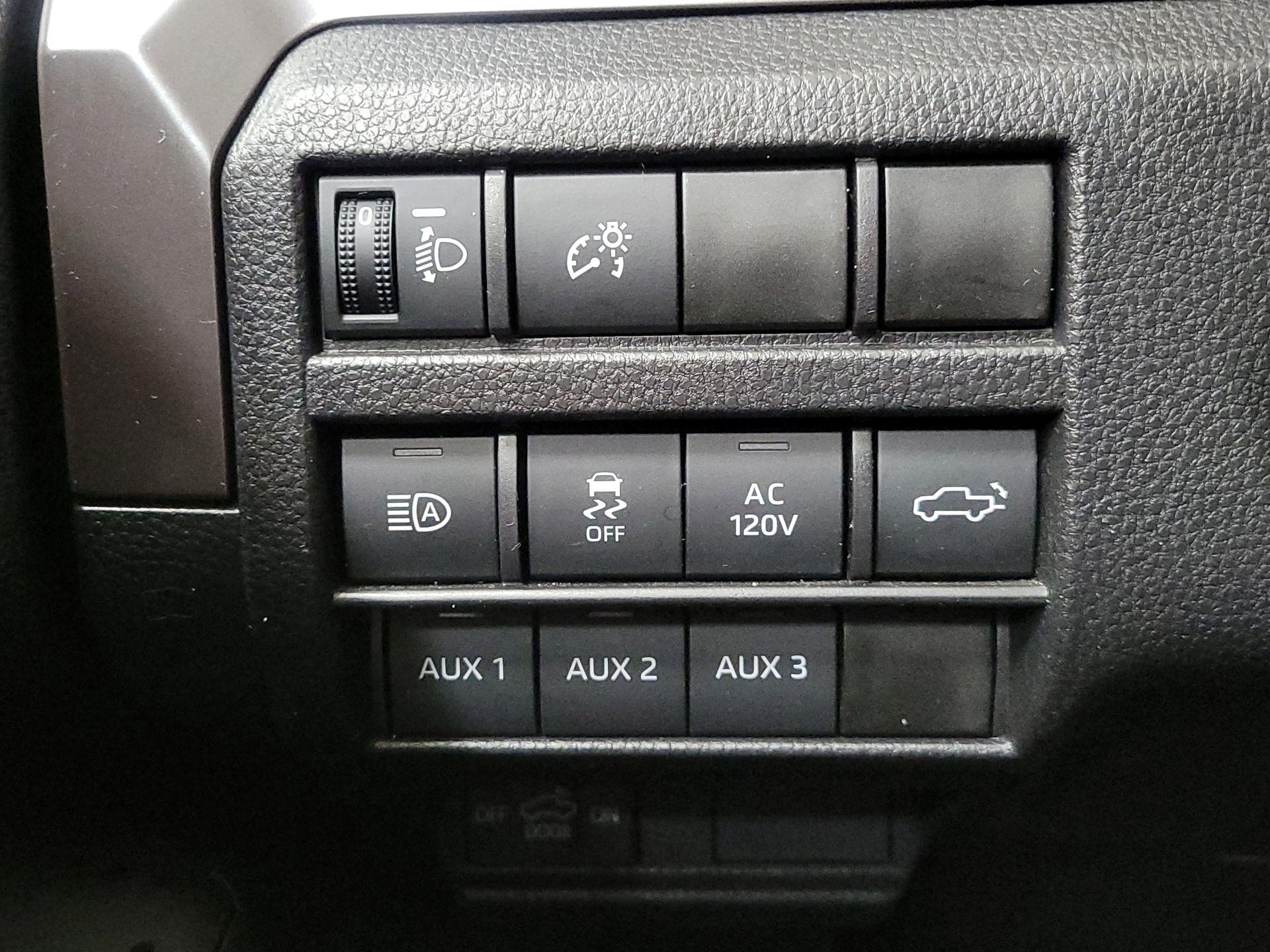 Thumbnail: 2024 Toyota Tacoma - 13