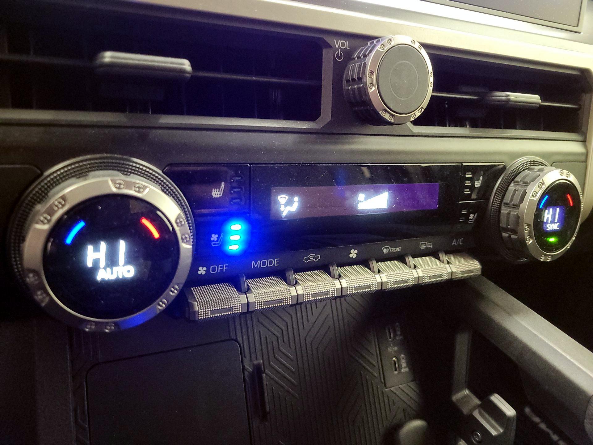 Thumbnail: 2024 Toyota Tacoma - 16