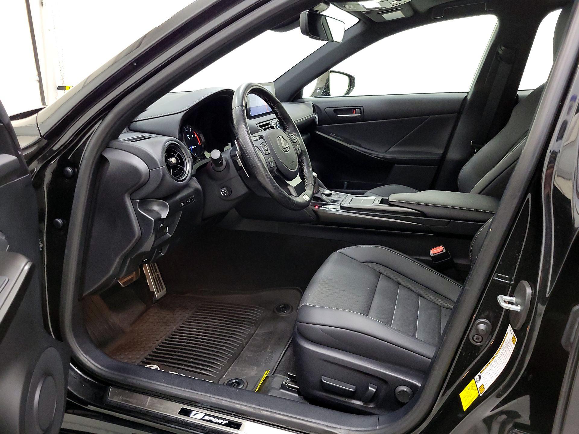 Thumbnail: 2024 Lexus IS - 11