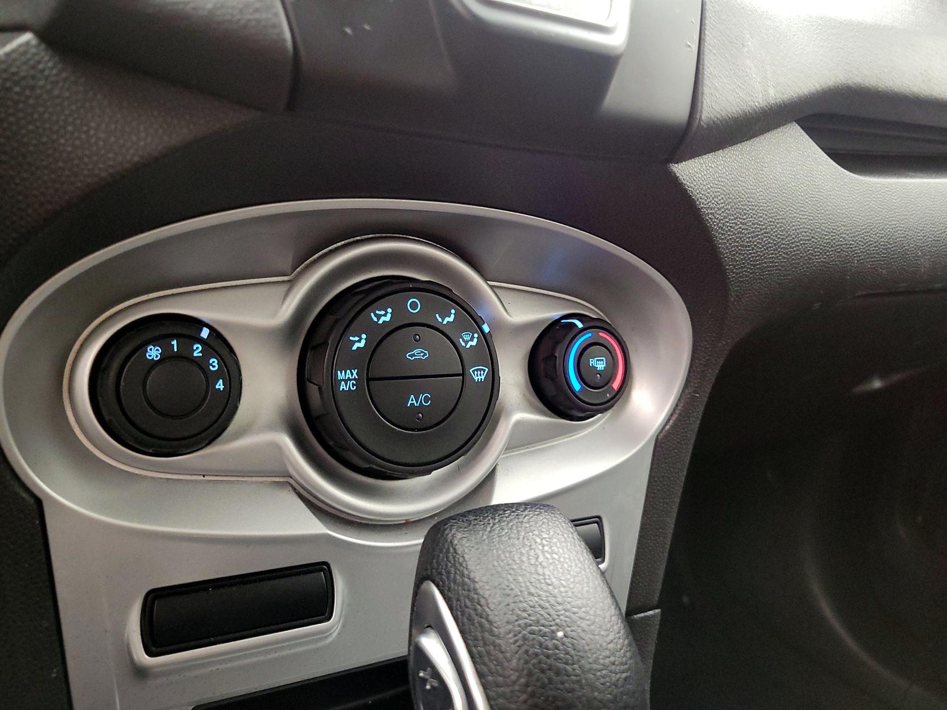 Thumbnail: 2019 Ford Fiesta - 16