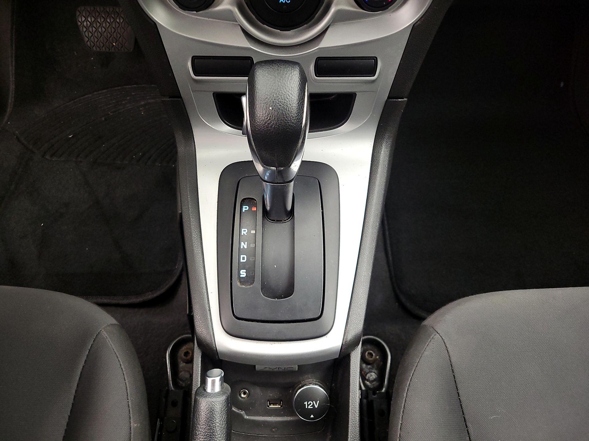 Thumbnail: 2019 Ford Fiesta - 17