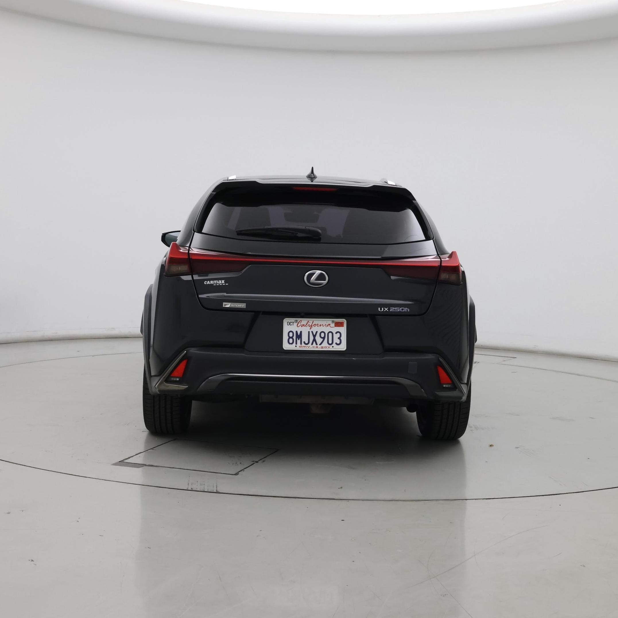 Thumbnail: 2019 Lexus UX - 6