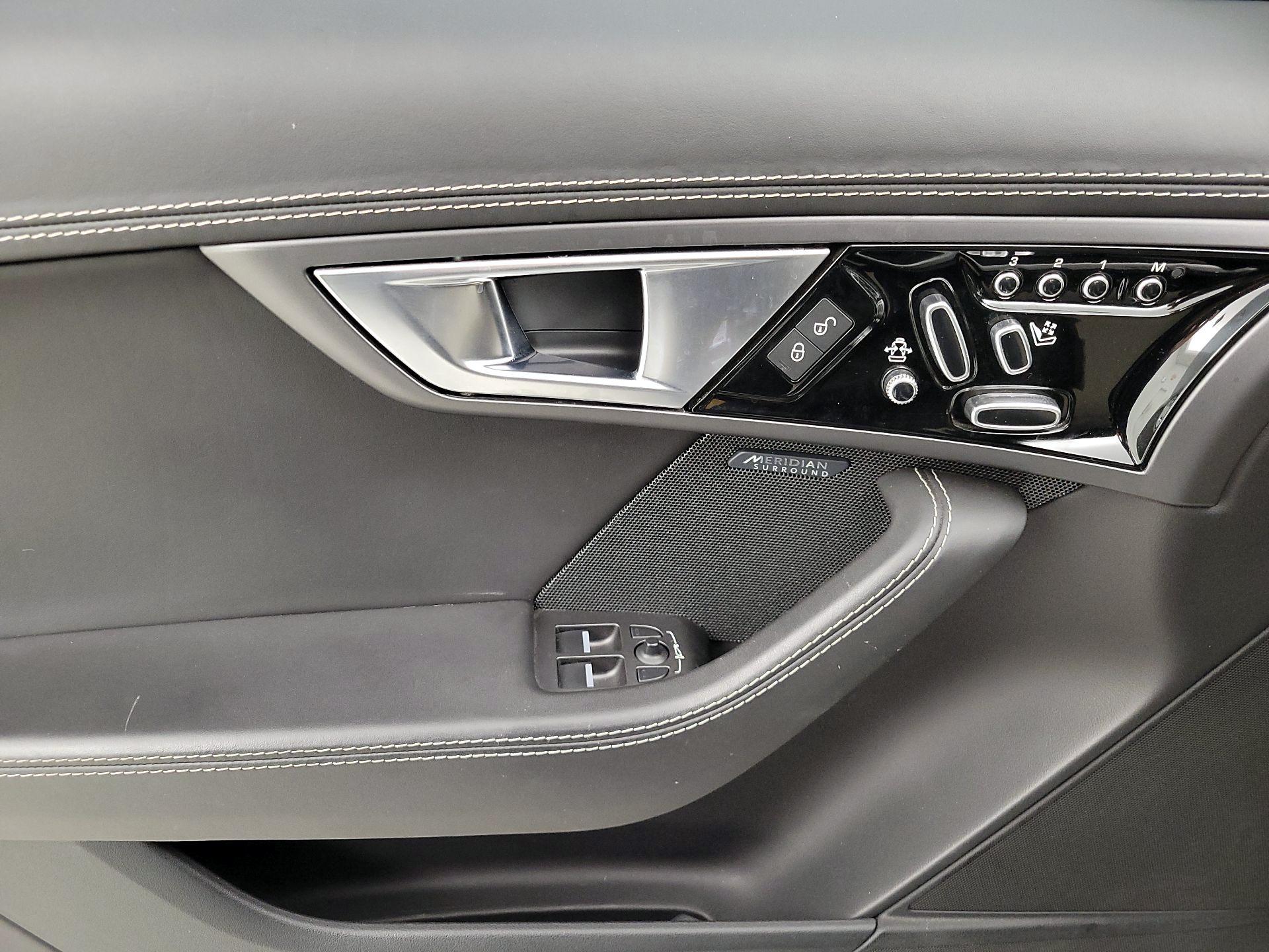 Thumbnail: 2017 Jaguar F-Type - 12