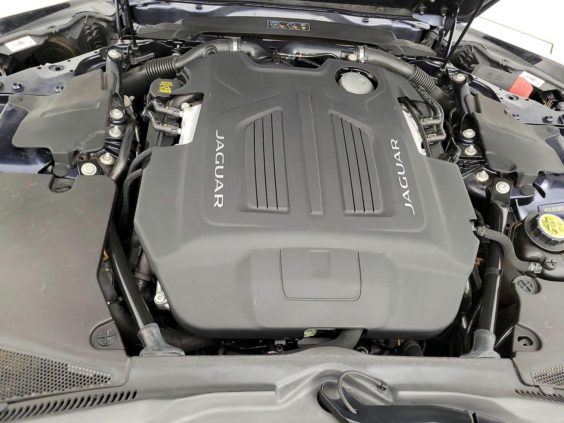 Thumbnail: 2017 Jaguar F-Type - 20