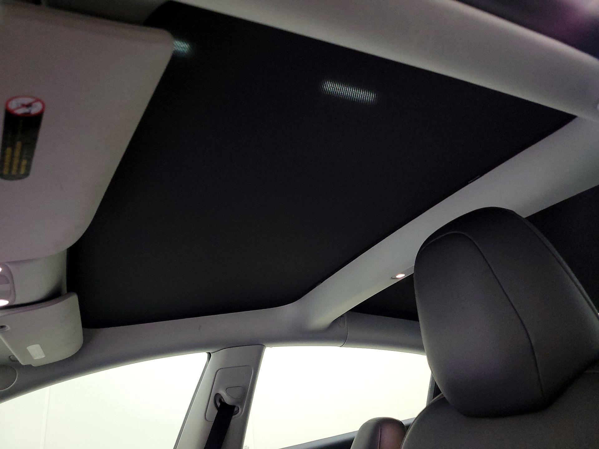 Thumbnail: 2022 Tesla Model 3 - 18