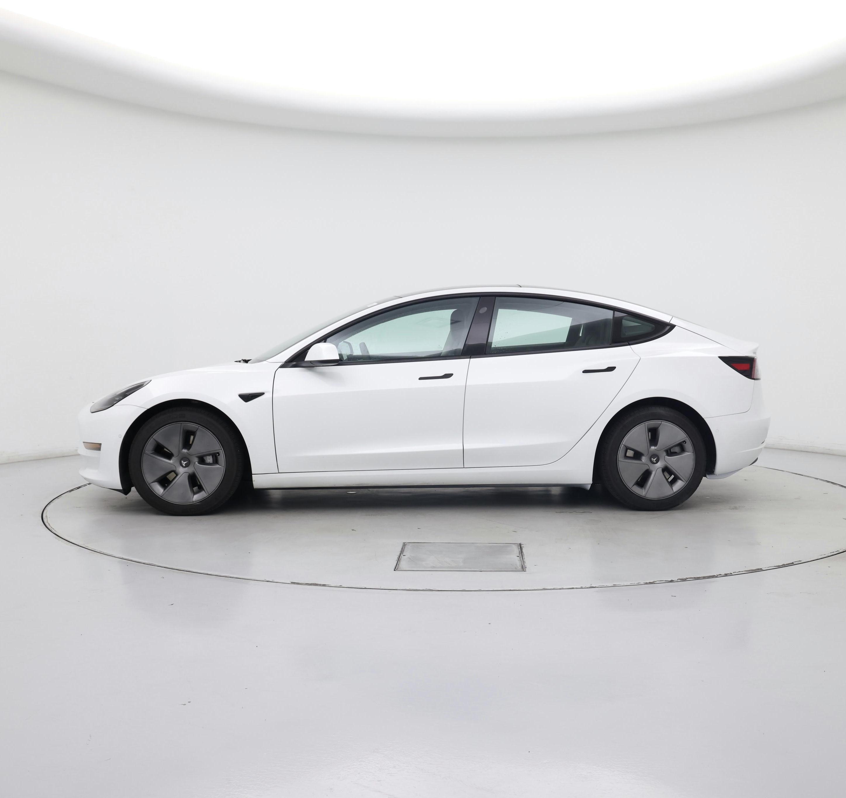 Thumbnail: 2022 Tesla Model 3 - 3