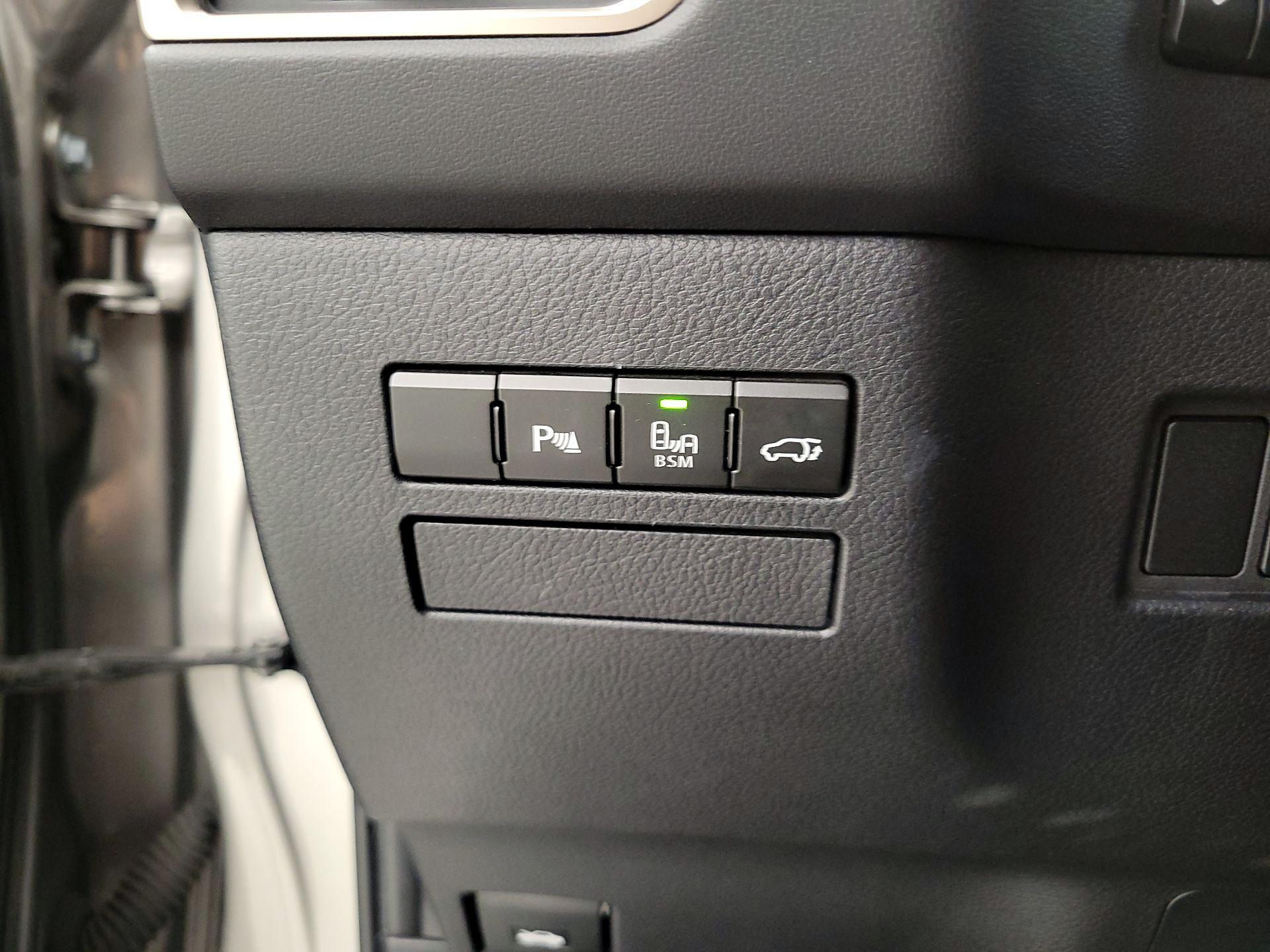 Thumbnail: 2017 Lexus NX - 13