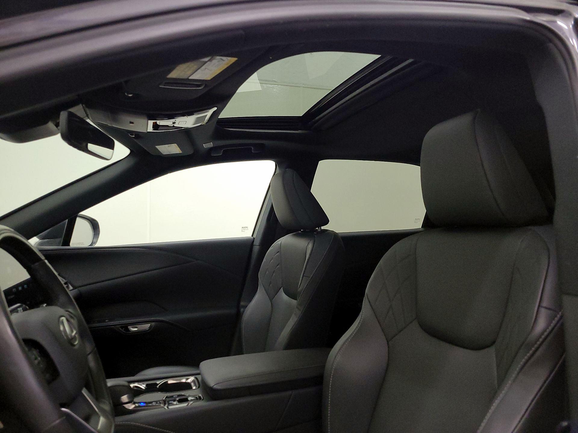 Thumbnail: 2025 Lexus RX - 18