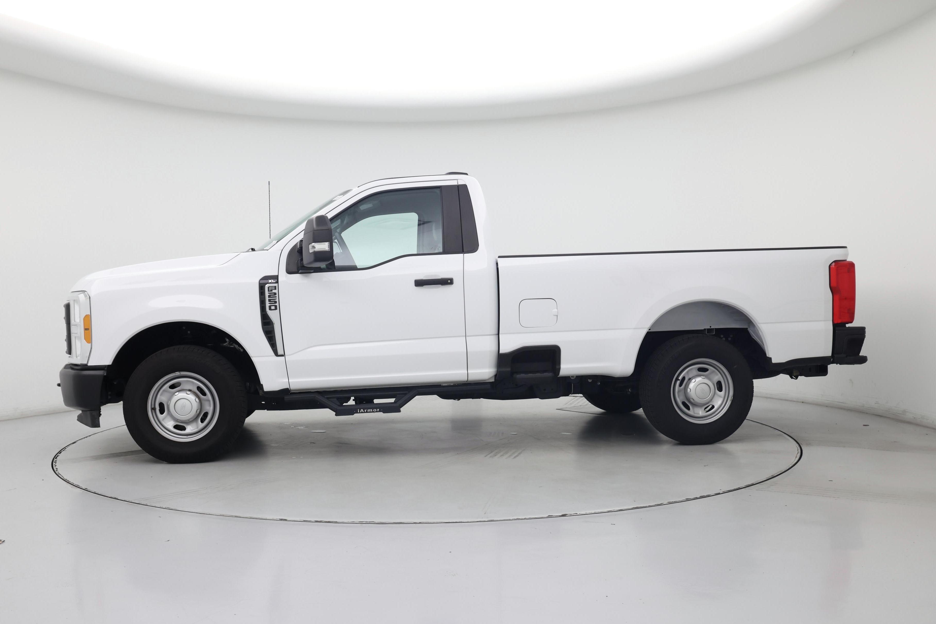 Thumbnail: 2023 Ford F-250 - 3