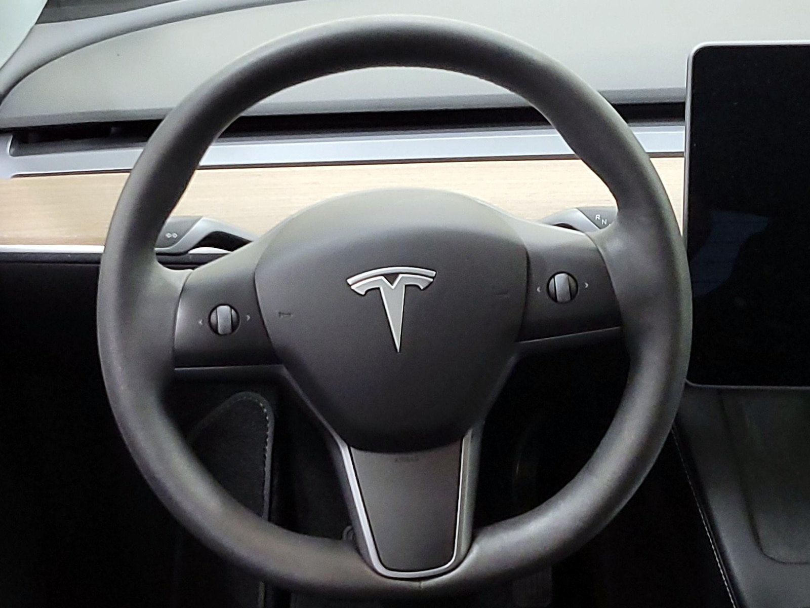 2022 Tesla Model Y Long Range - Photo 11