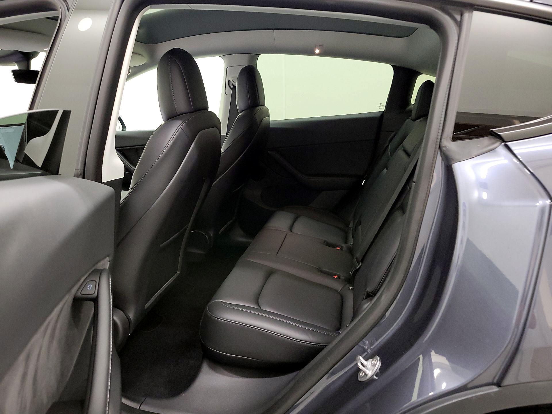 Thumbnail: 2022 Tesla Model Y - 18