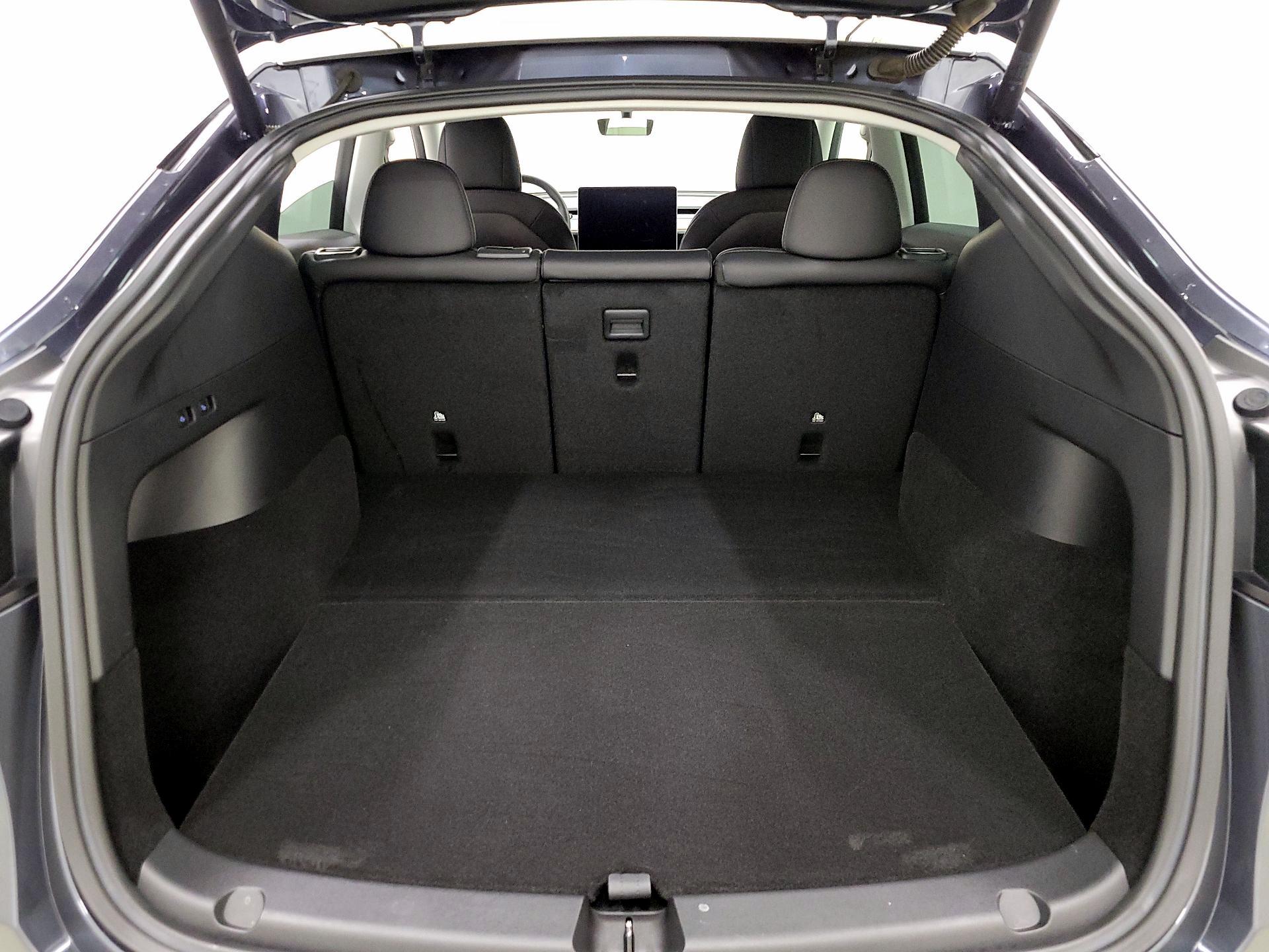 Thumbnail: 2022 Tesla Model Y - 19