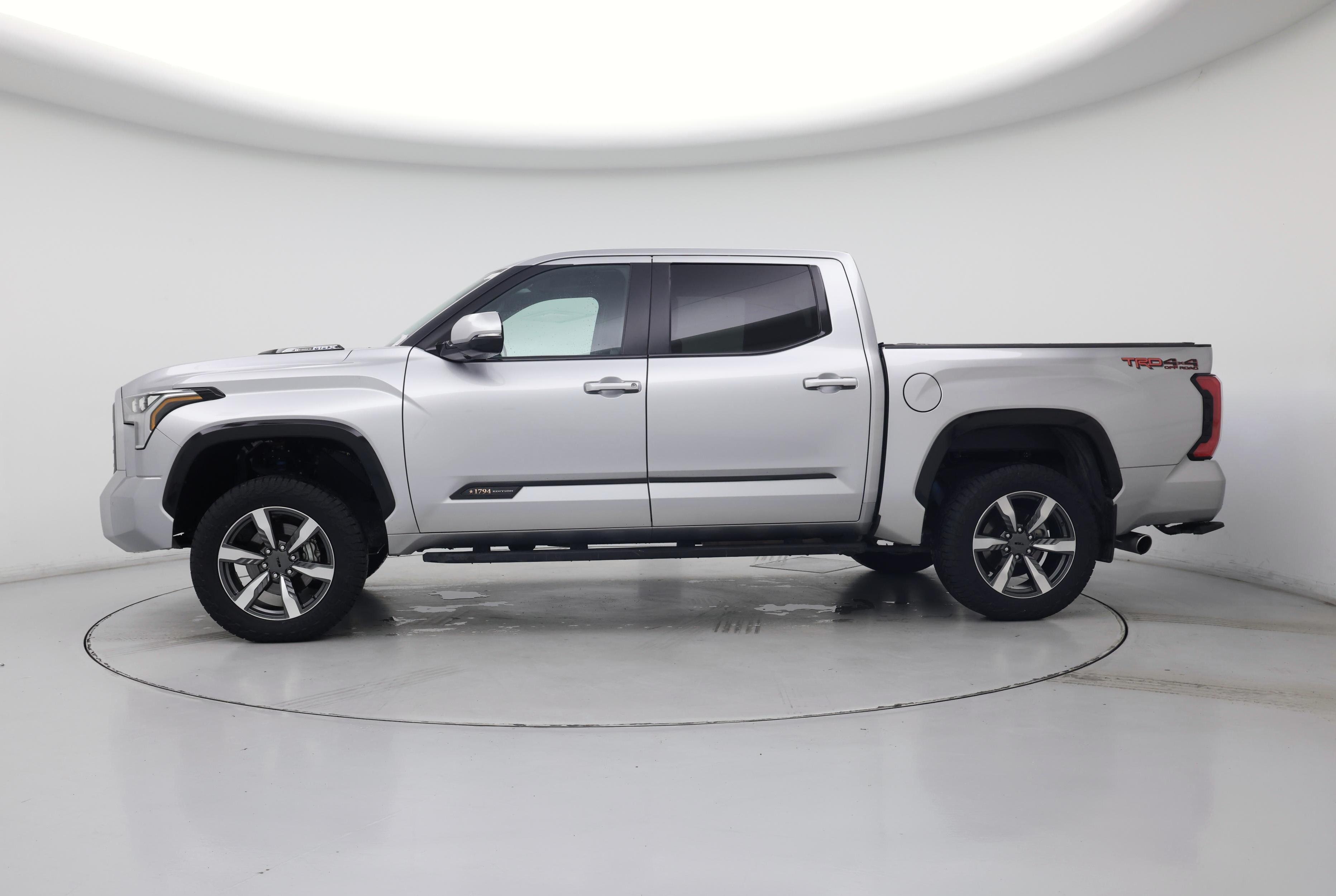 Thumbnail: 2024 Toyota Tundra - 3