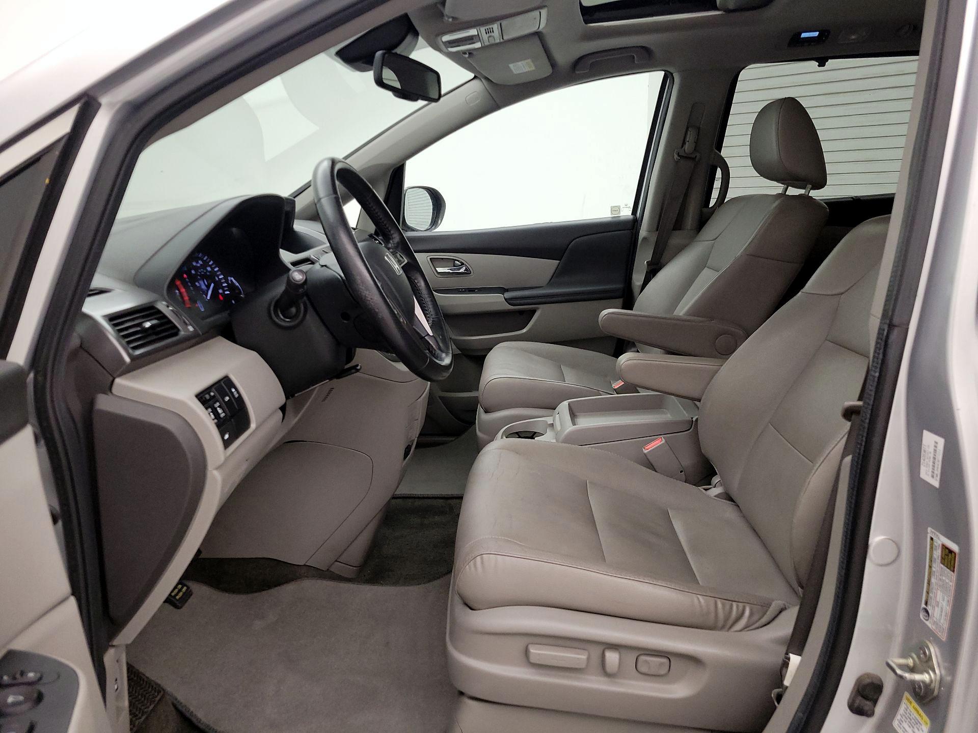 Thumbnail: 2014 Honda Odyssey - 11