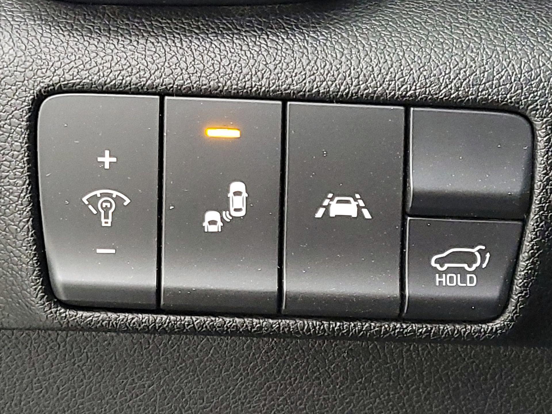 Thumbnail: 2021 Kia Sportage - 13