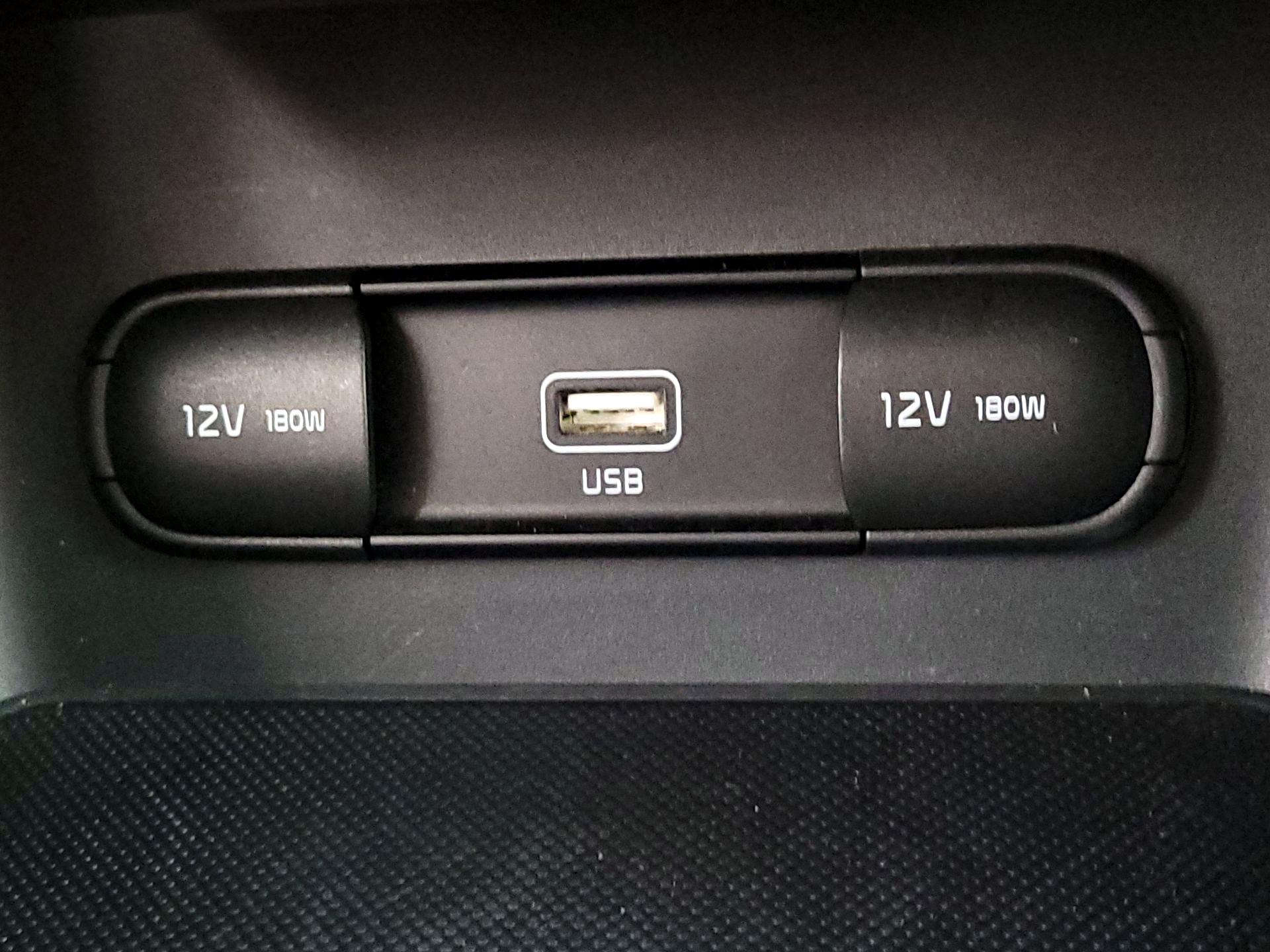 Thumbnail: 2021 Kia Sportage - 18