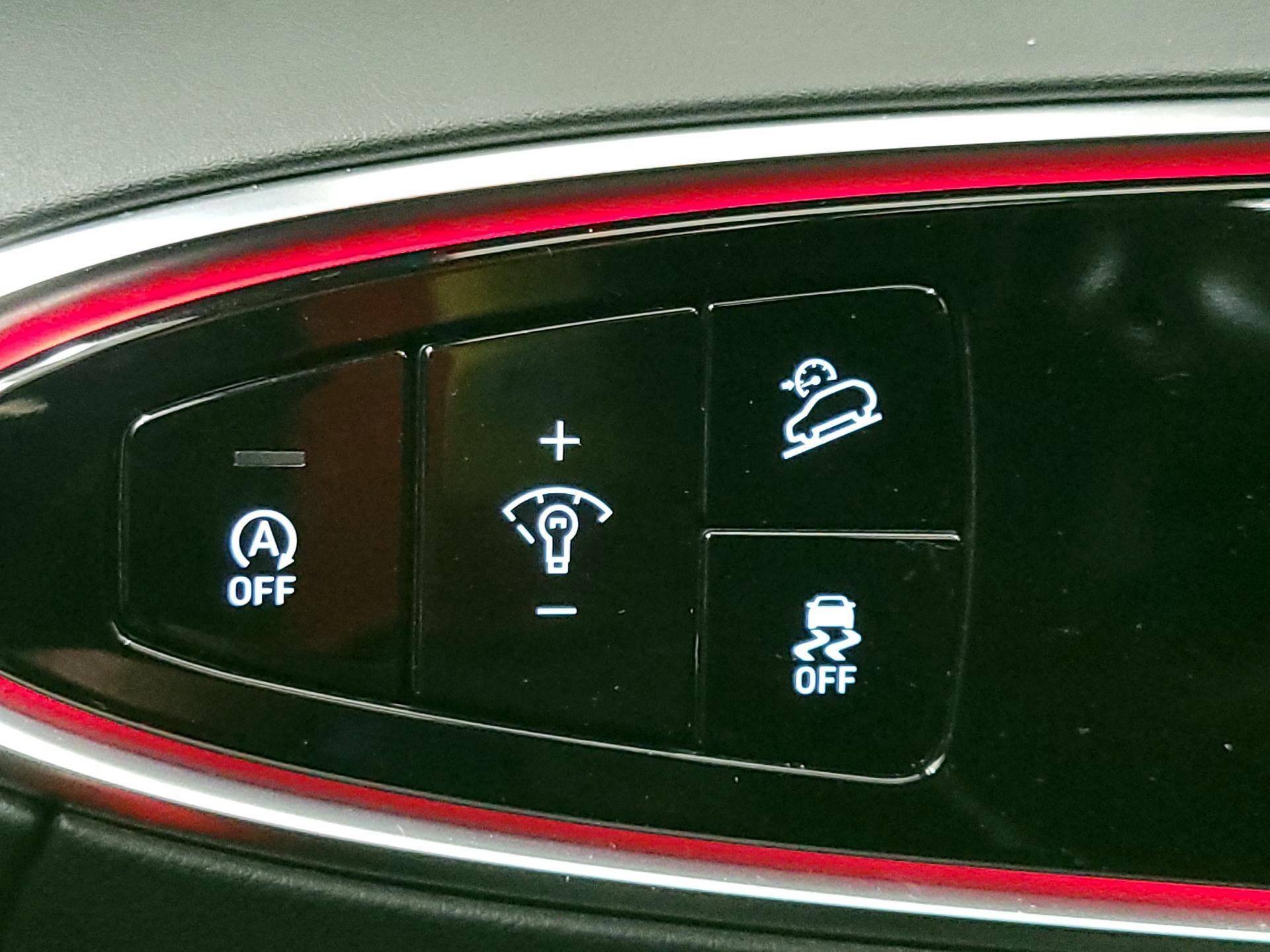 Thumbnail: 2024 Genesis GV70 - 13