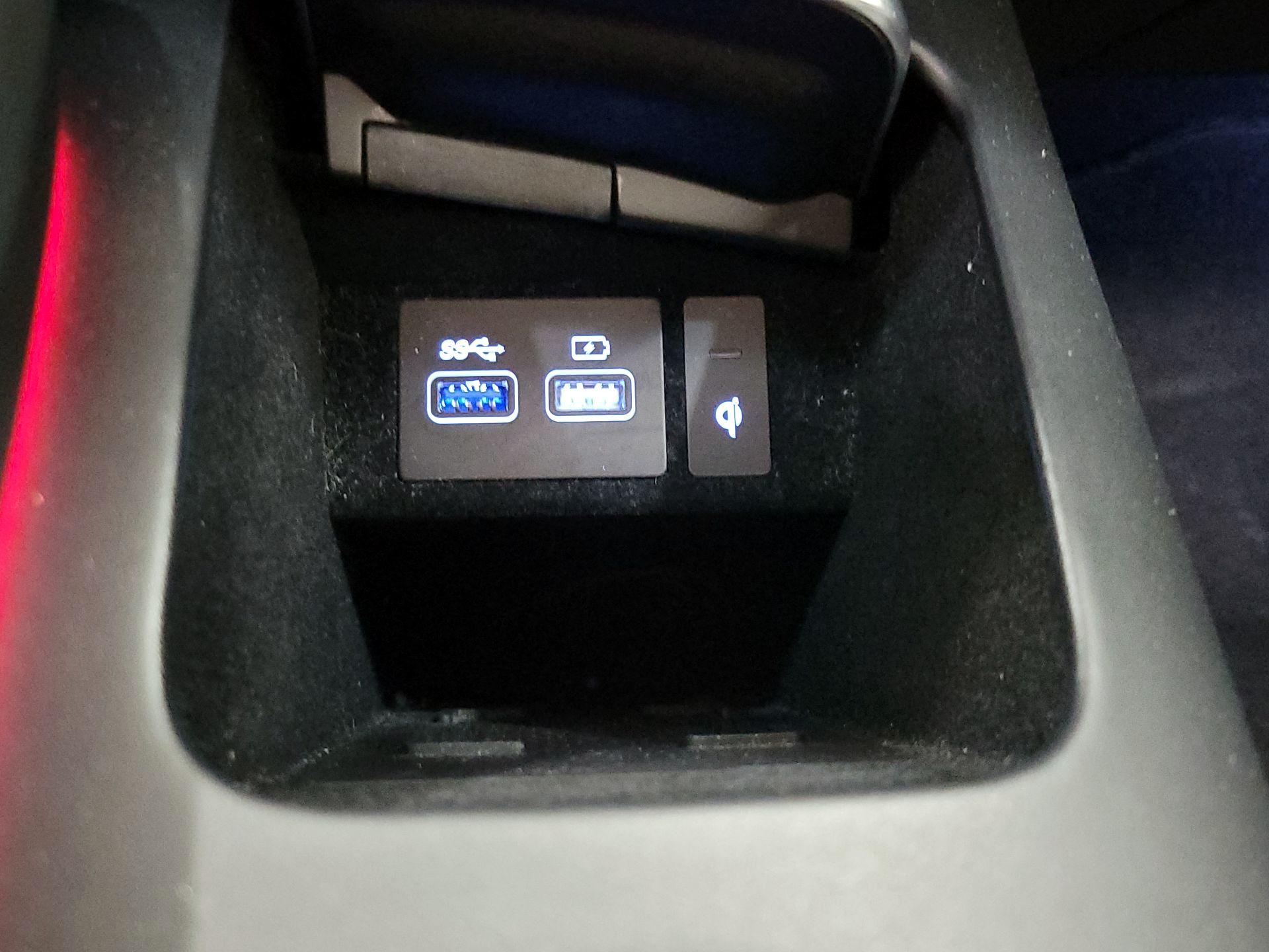 Thumbnail: 2024 Genesis GV70 - 19