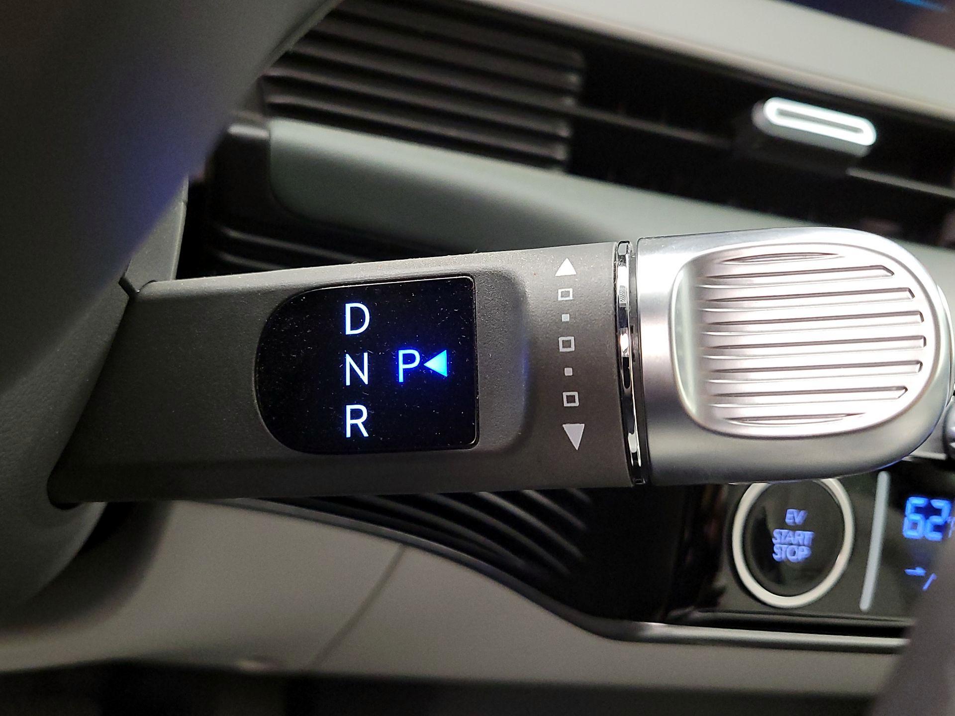 Thumbnail: 2023 Hyundai Ioniq 5 - 18