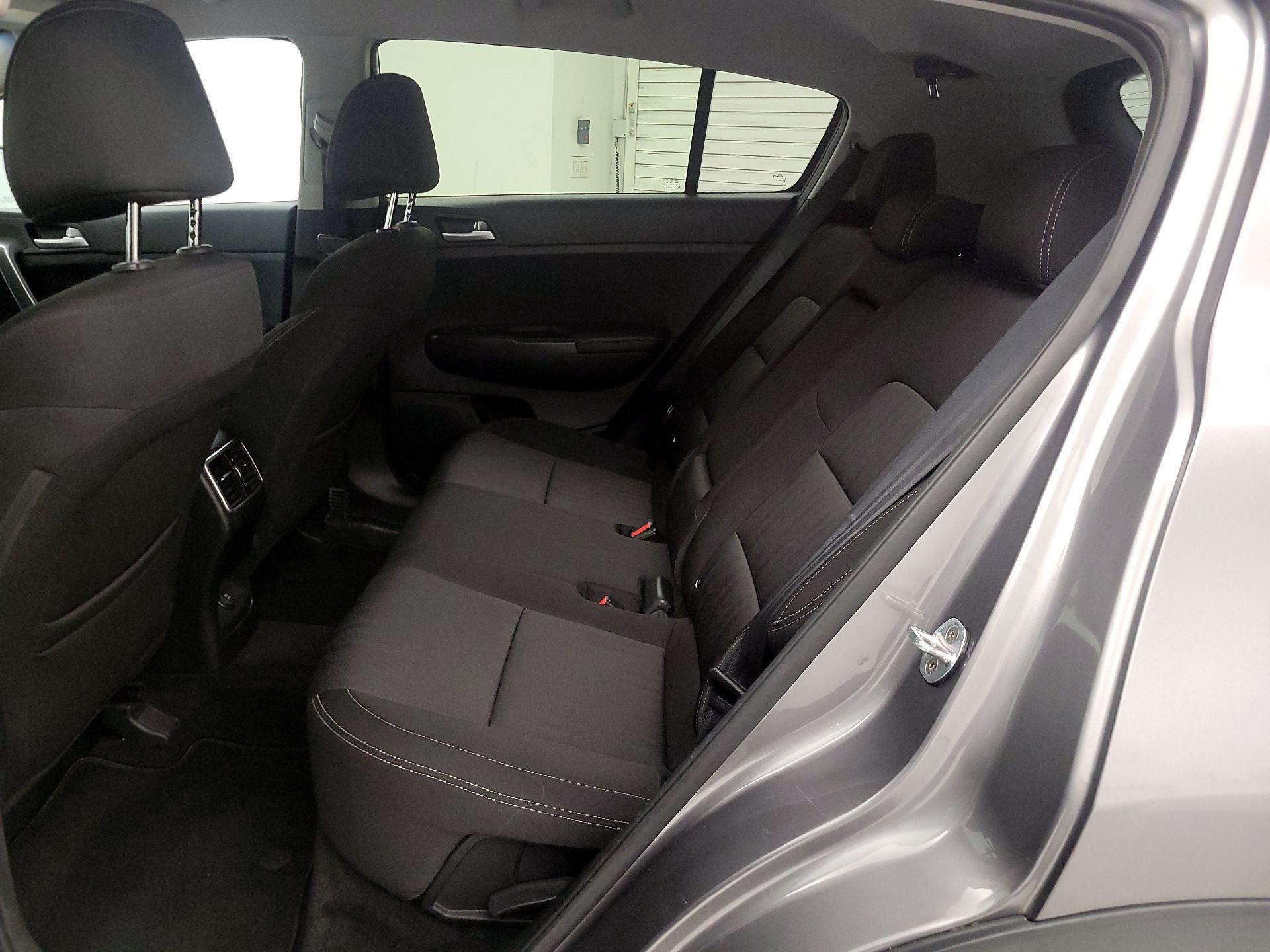 Thumbnail: 2017 Kia Sportage - 19