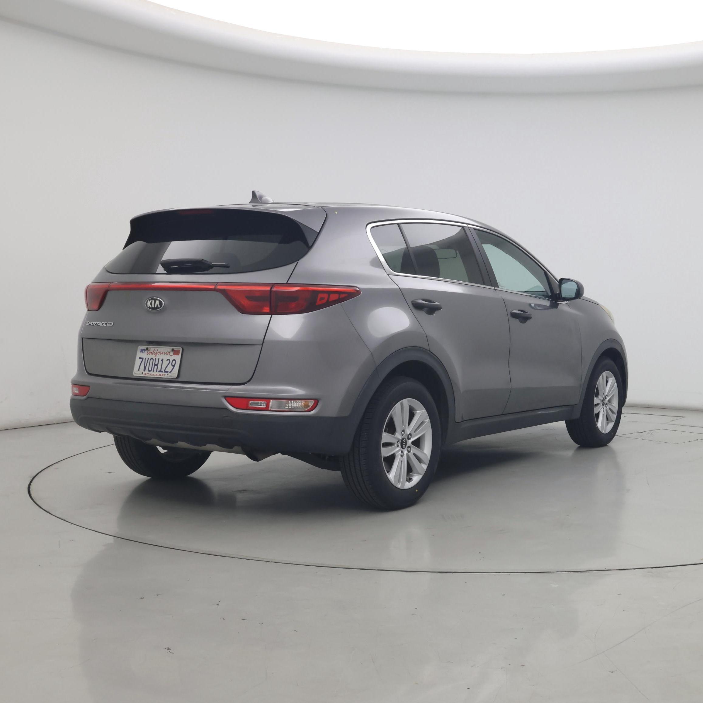 Thumbnail: 2017 Kia Sportage - 8