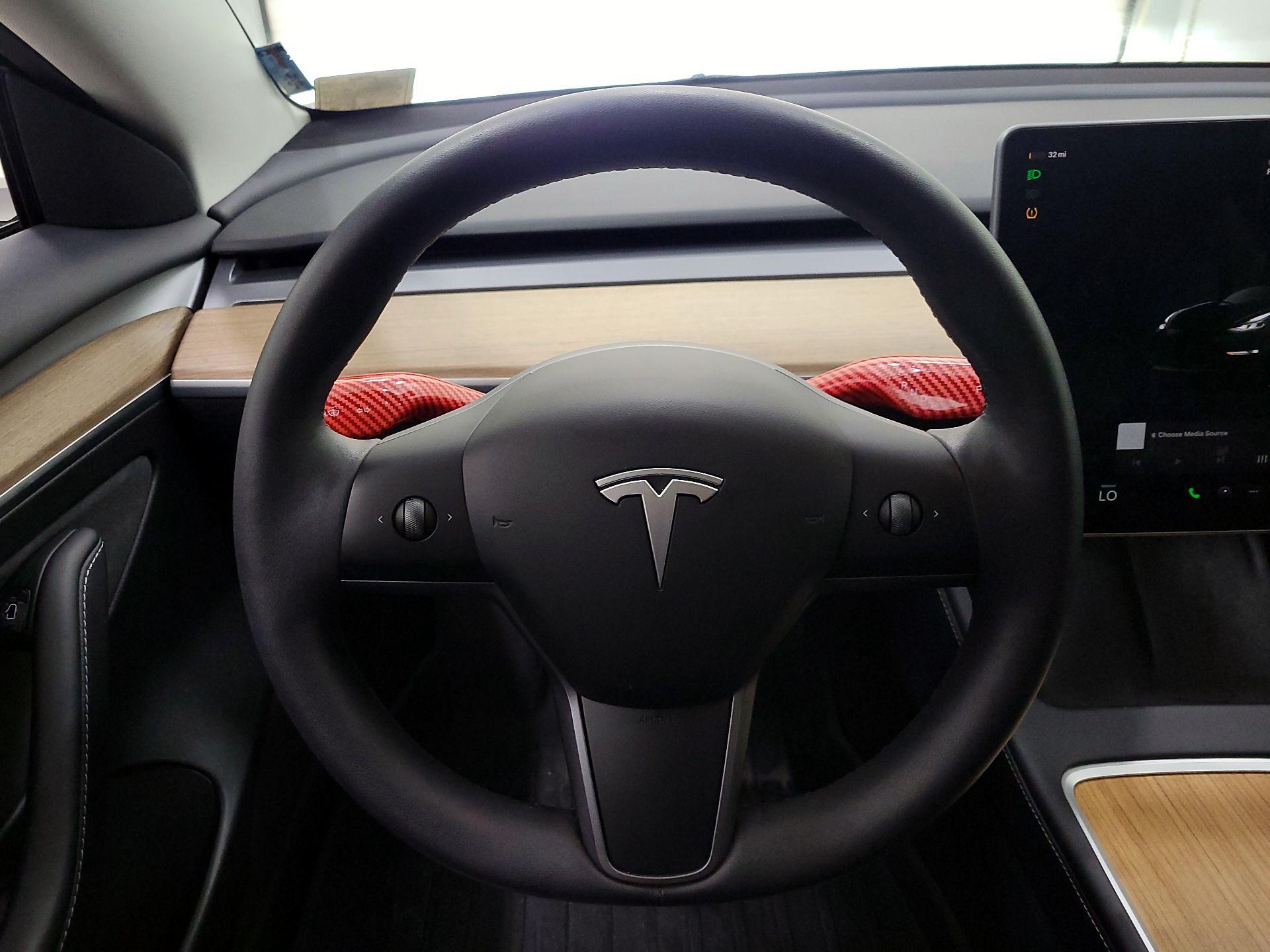 Thumbnail: 2023 Tesla Model 3 - 10