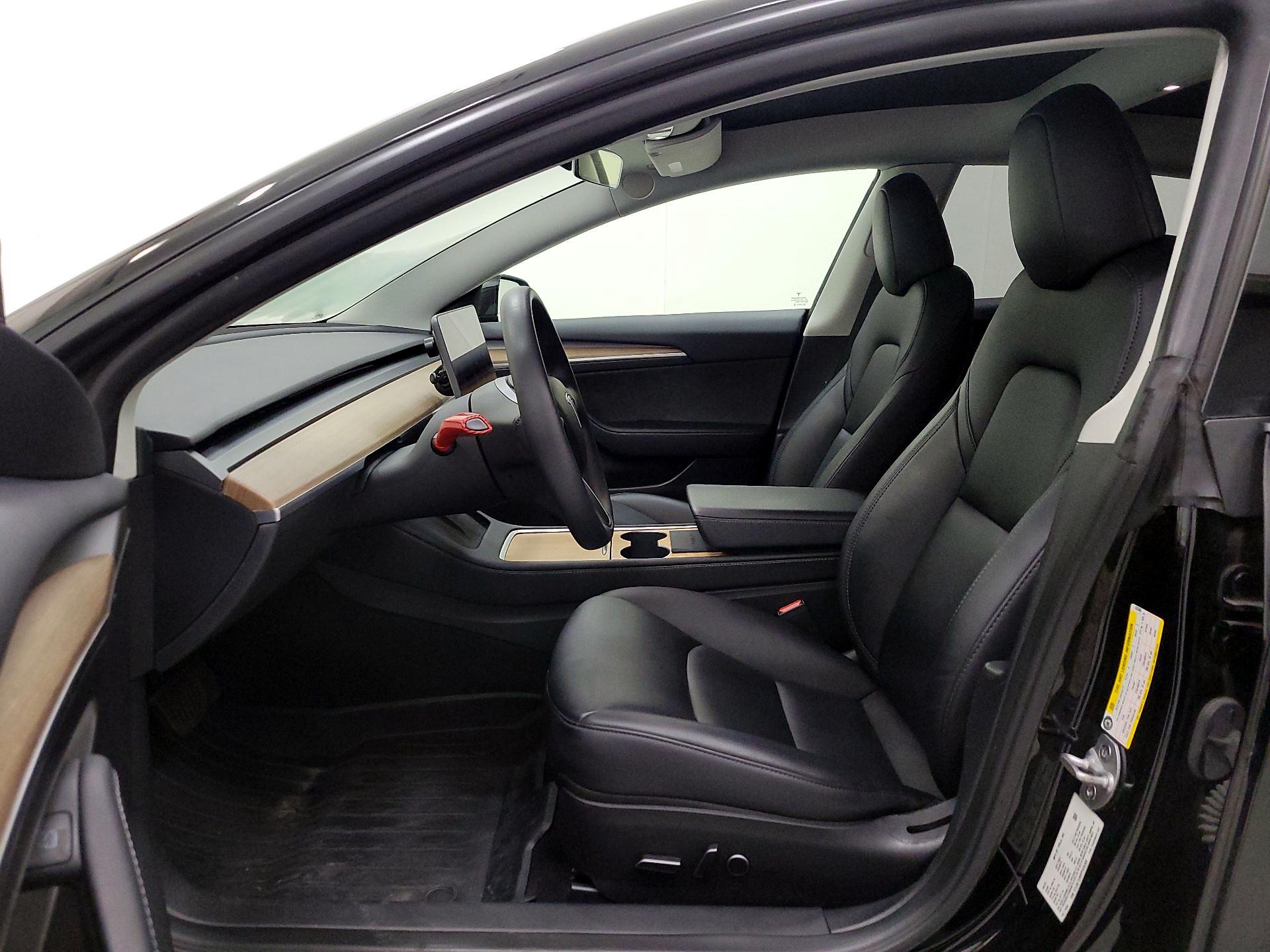 Thumbnail: 2023 Tesla Model 3 - 11