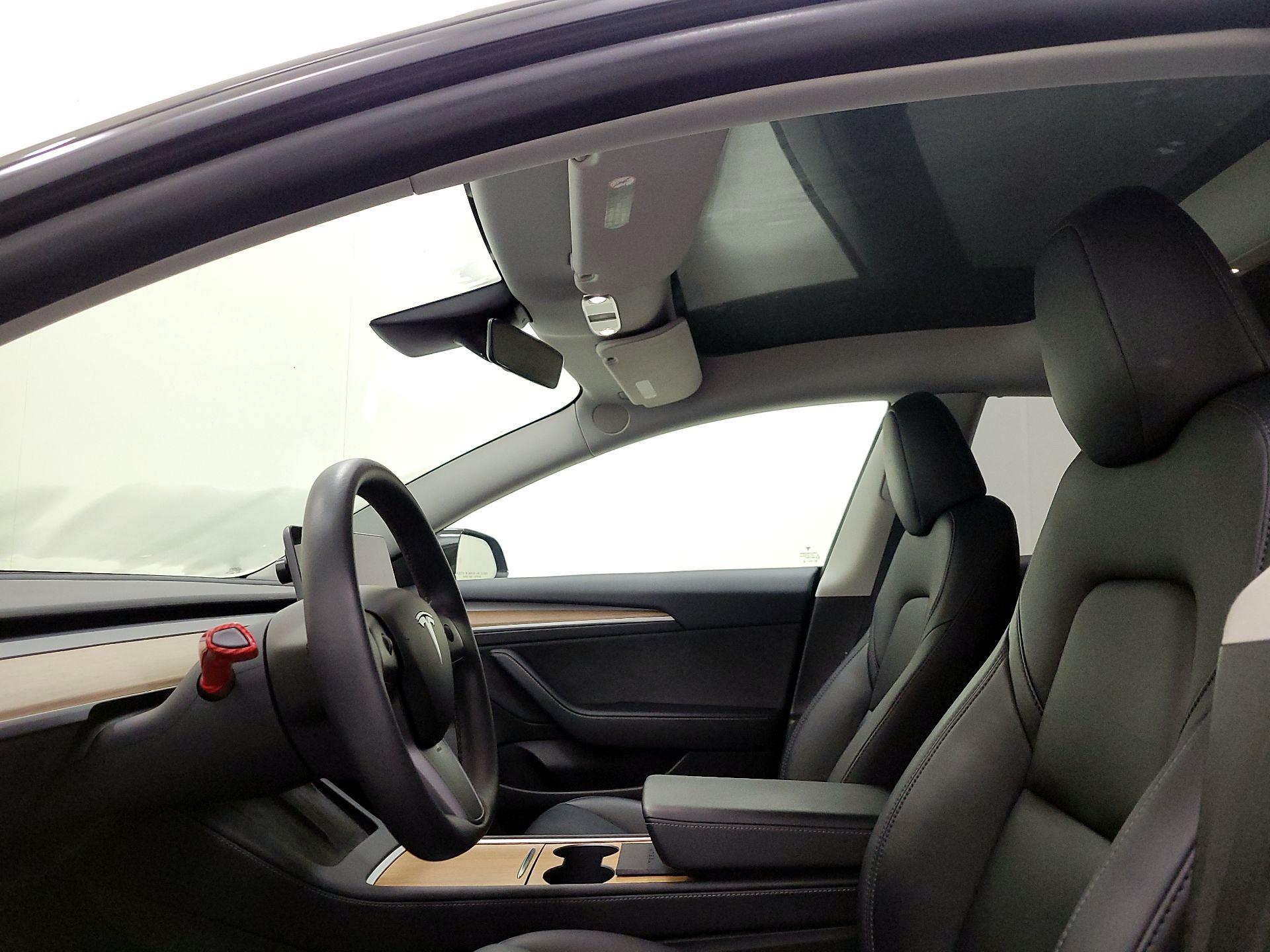 Thumbnail: 2023 Tesla Model 3 - 18