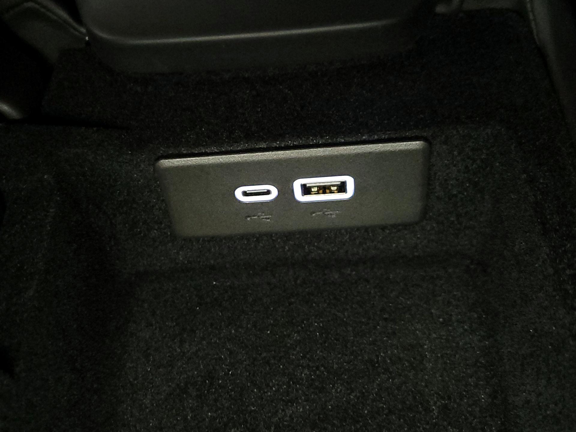 Thumbnail: 2025 Chevrolet Corvette - 18