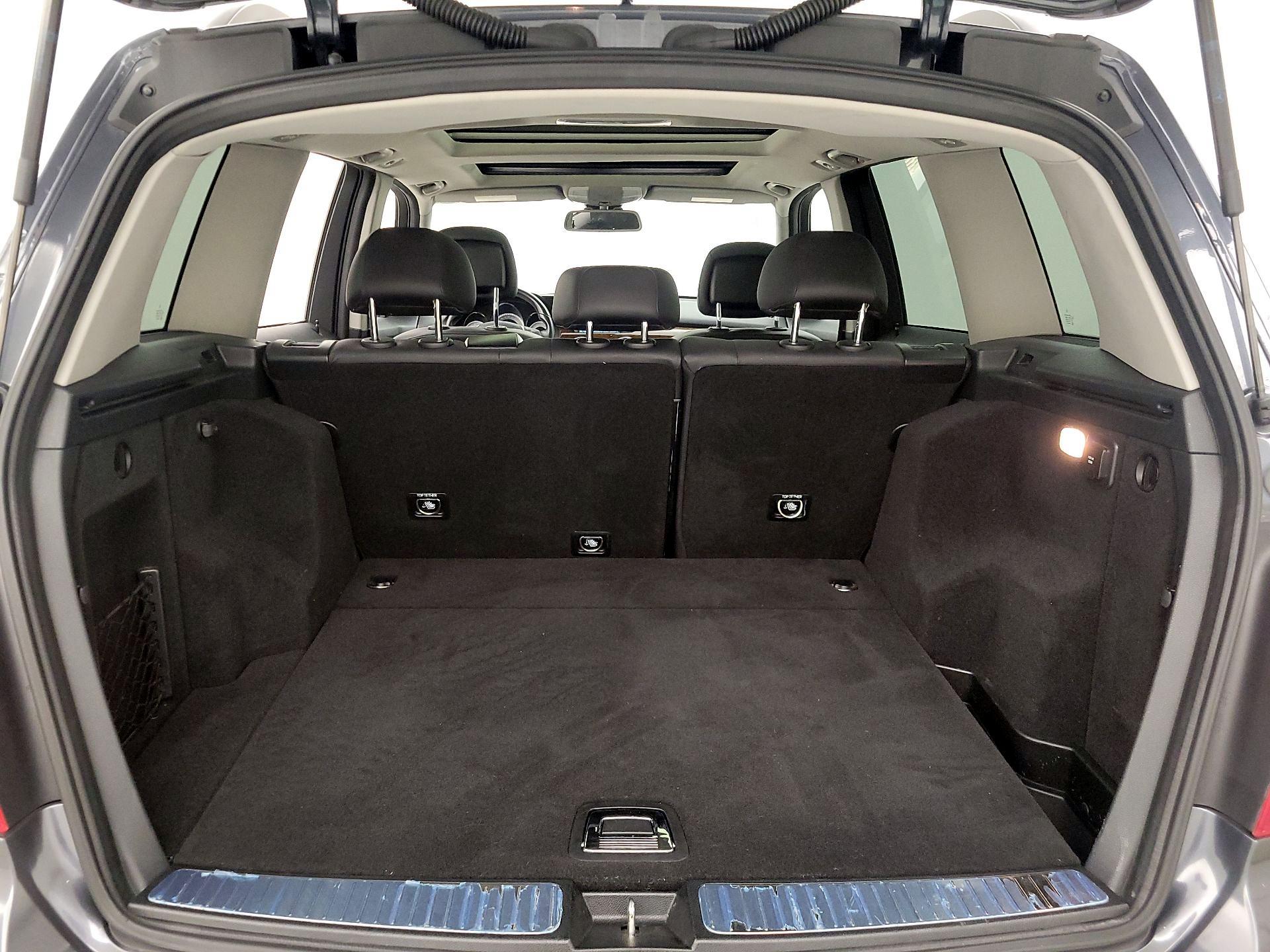 Thumbnail: 2015 Mercedes-Benz GLK - 20