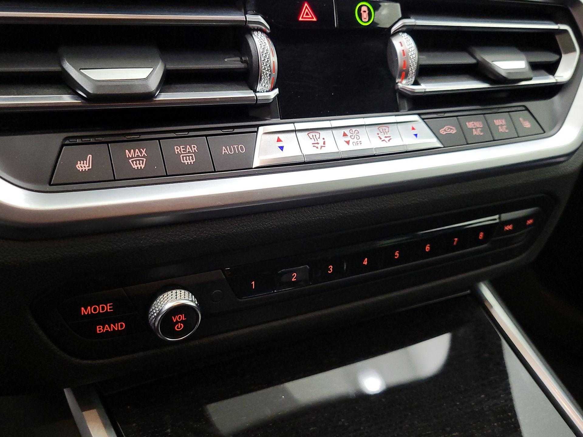 Thumbnail: 2020 BMW 3 Series - 16