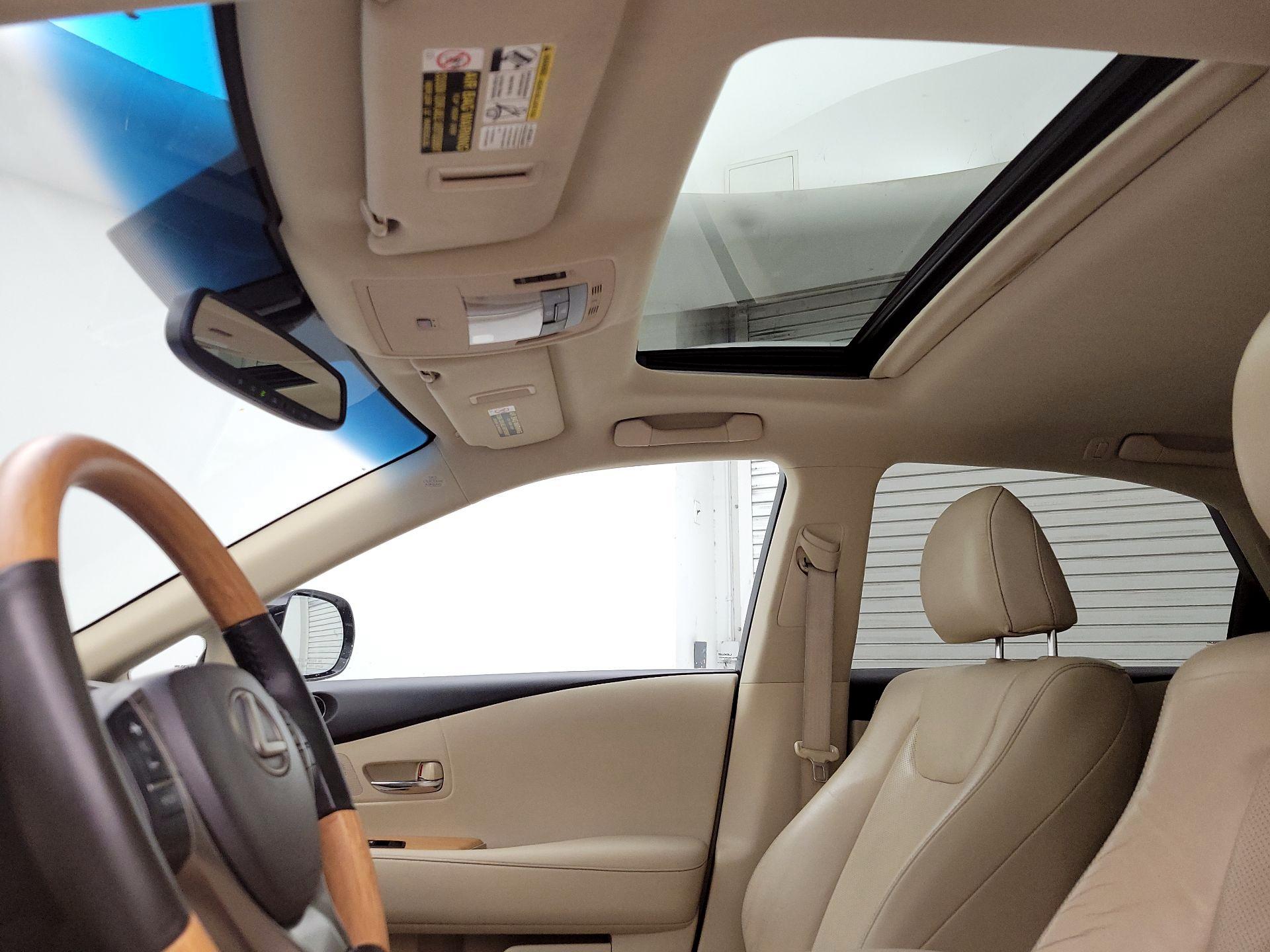 Thumbnail: 2015 Lexus RX - 18