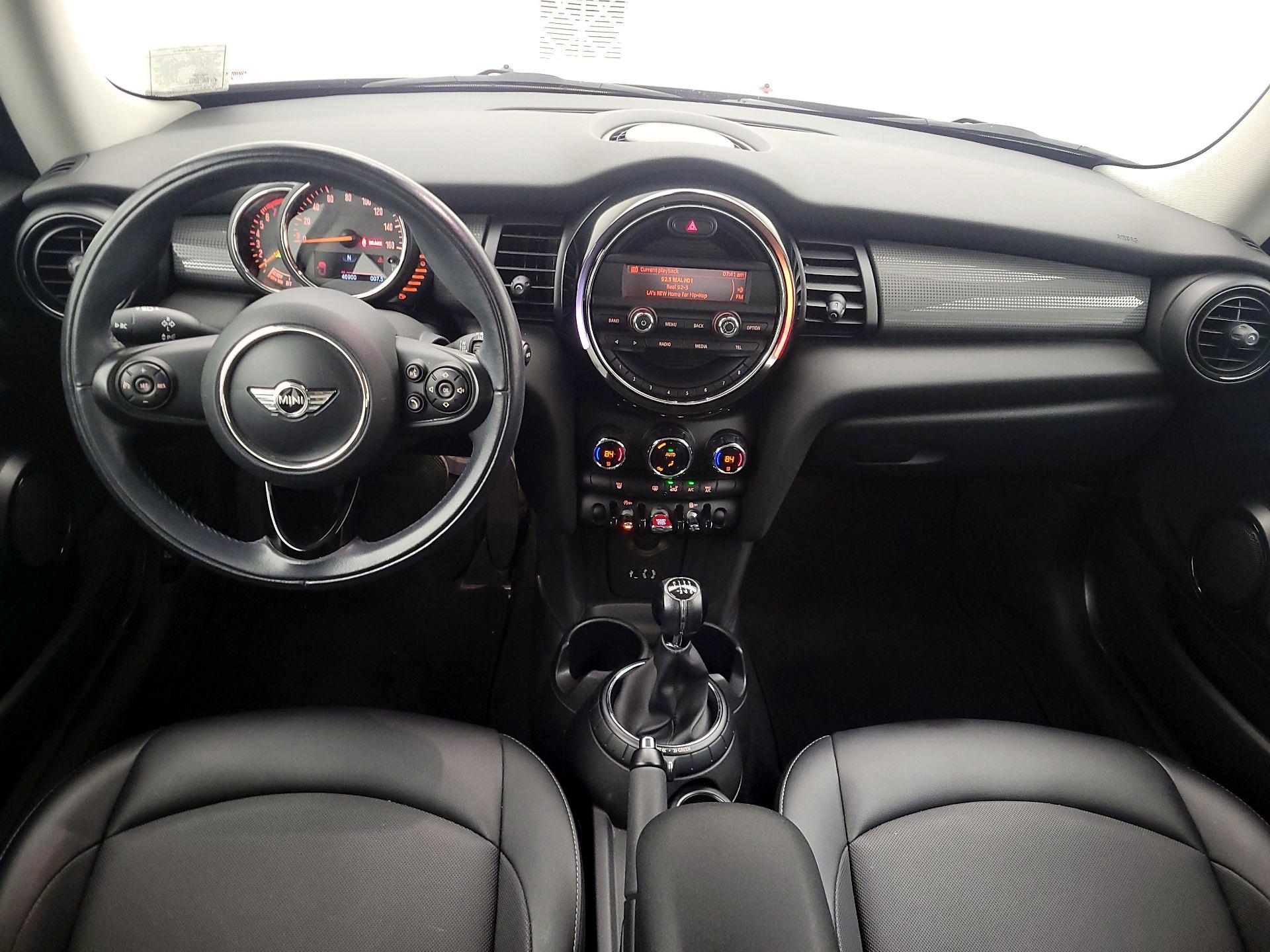 Thumbnail: 2015 MINI Cooper Hardtop - 9