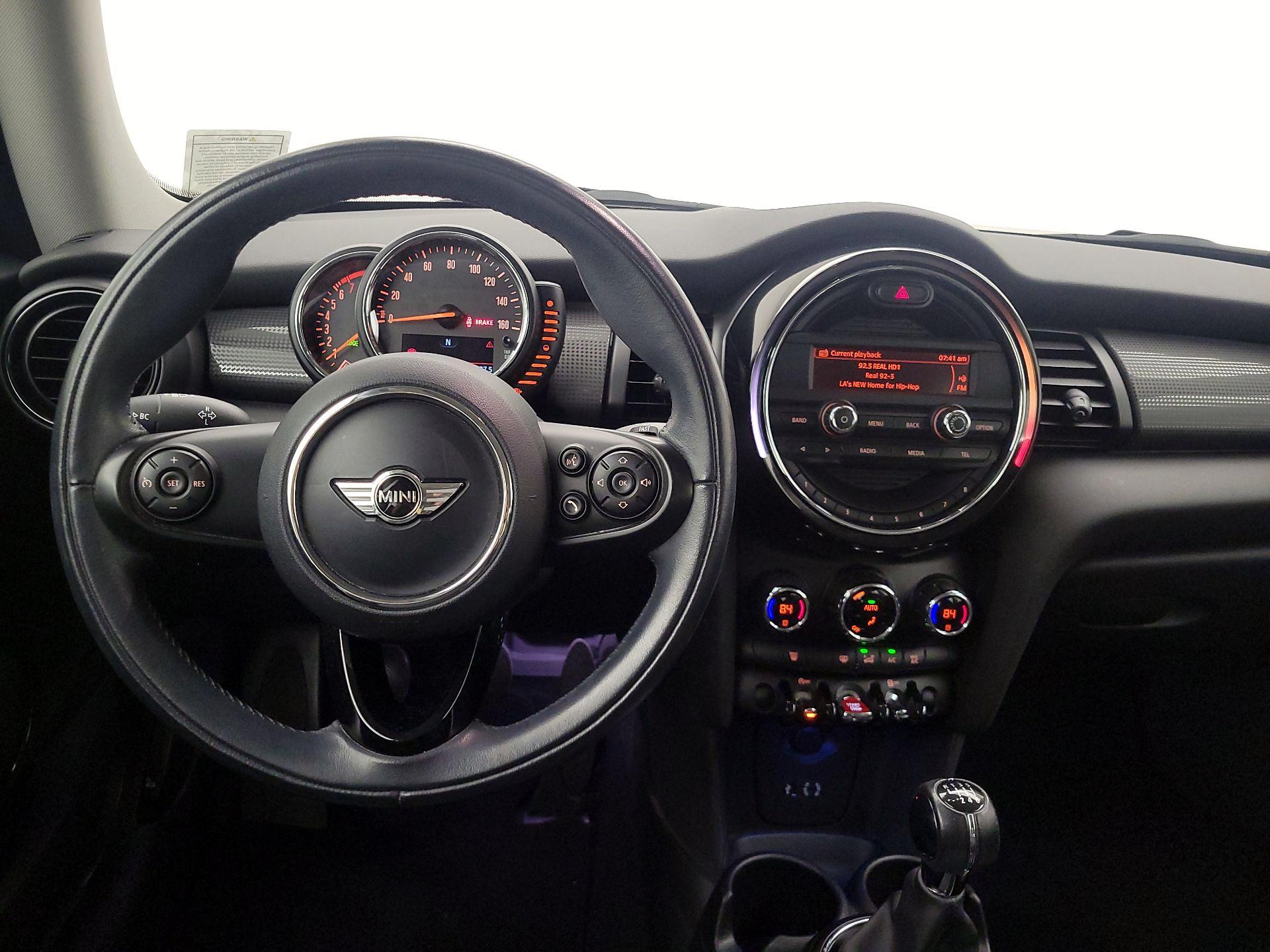 Thumbnail: 2015 MINI Cooper Hardtop - 10