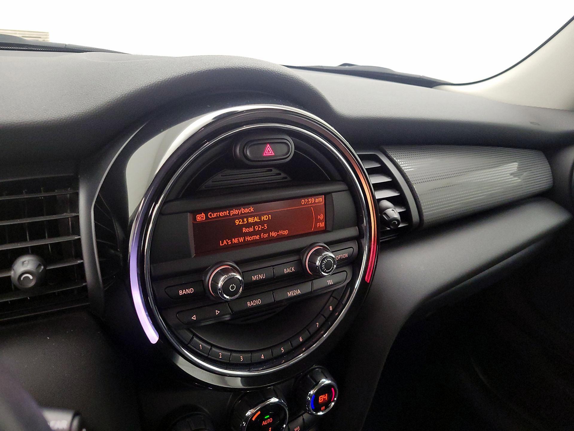 Thumbnail: 2015 MINI Cooper Hardtop - 14