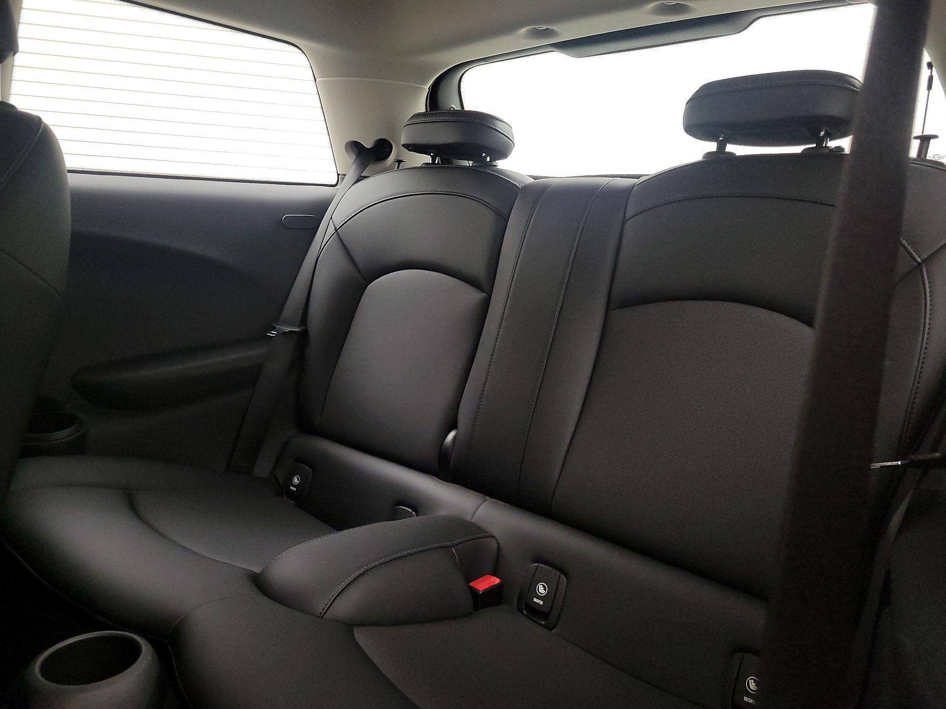 Thumbnail: 2015 MINI Cooper Hardtop - 18