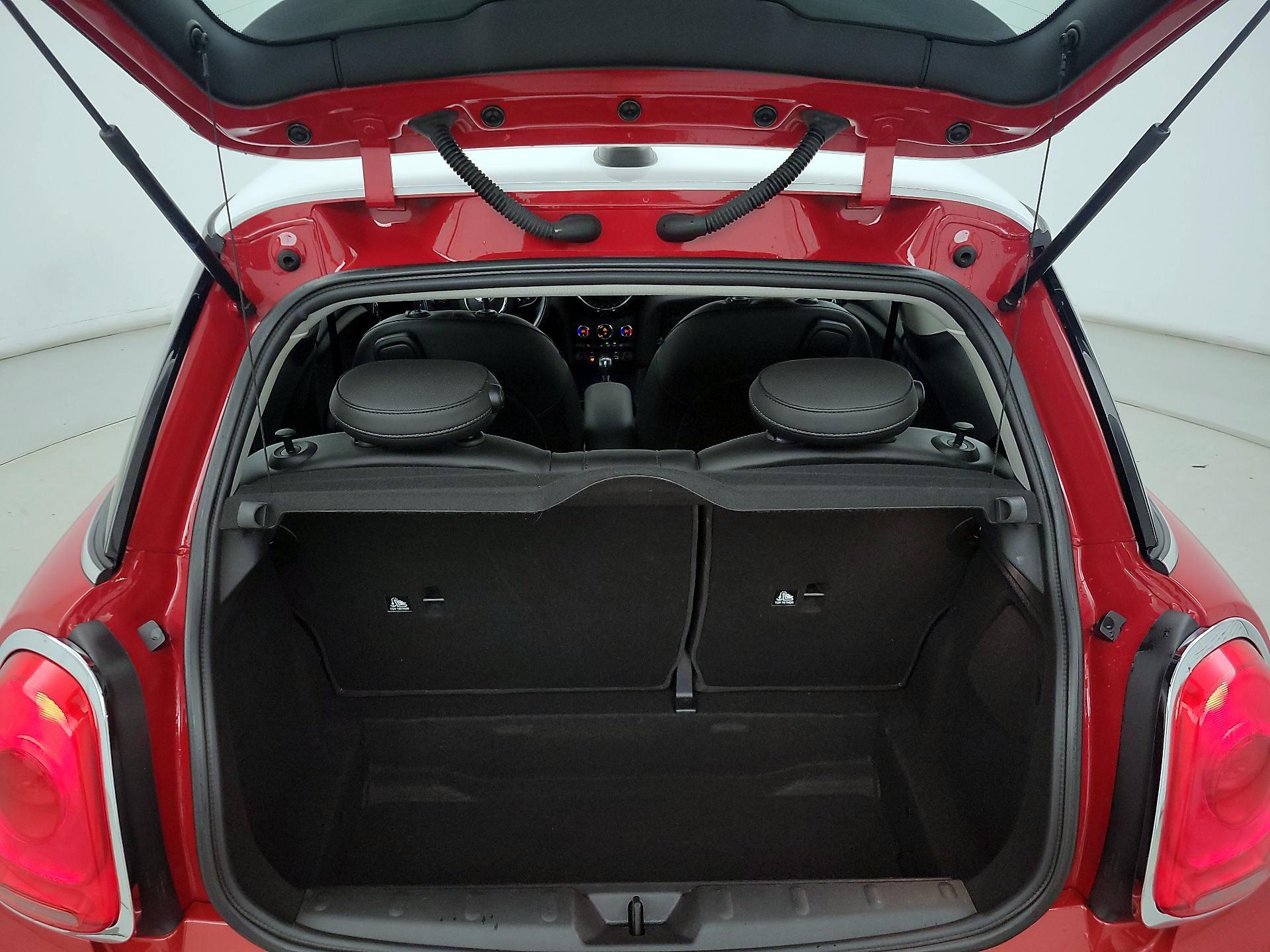 Thumbnail: 2015 MINI Cooper Hardtop - 19