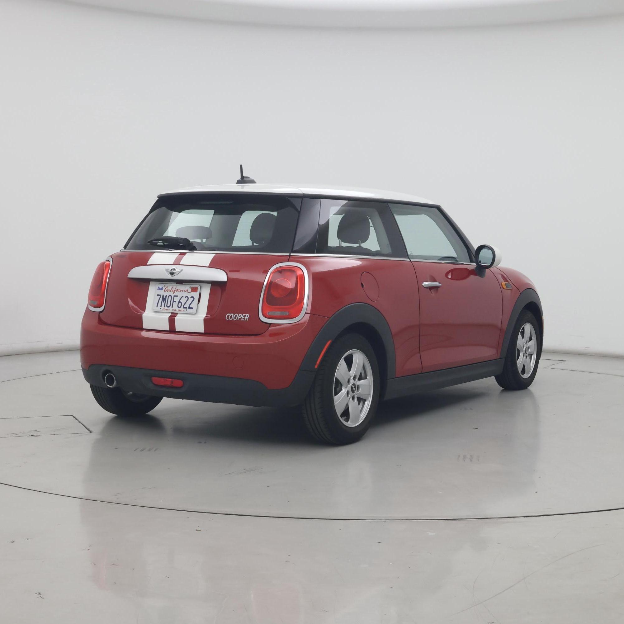 Thumbnail: 2015 MINI Cooper Hardtop - 8