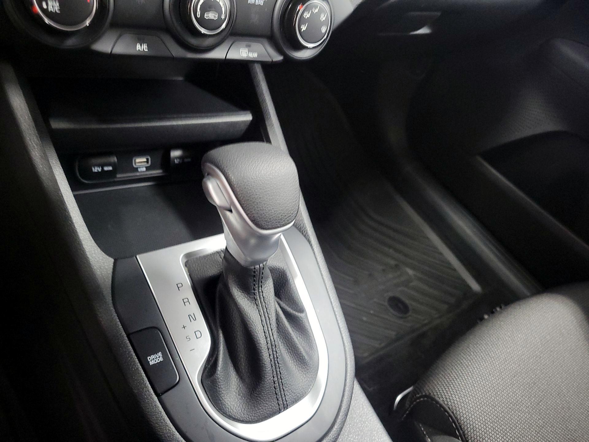 Thumbnail: 2023 Kia Forte - 16