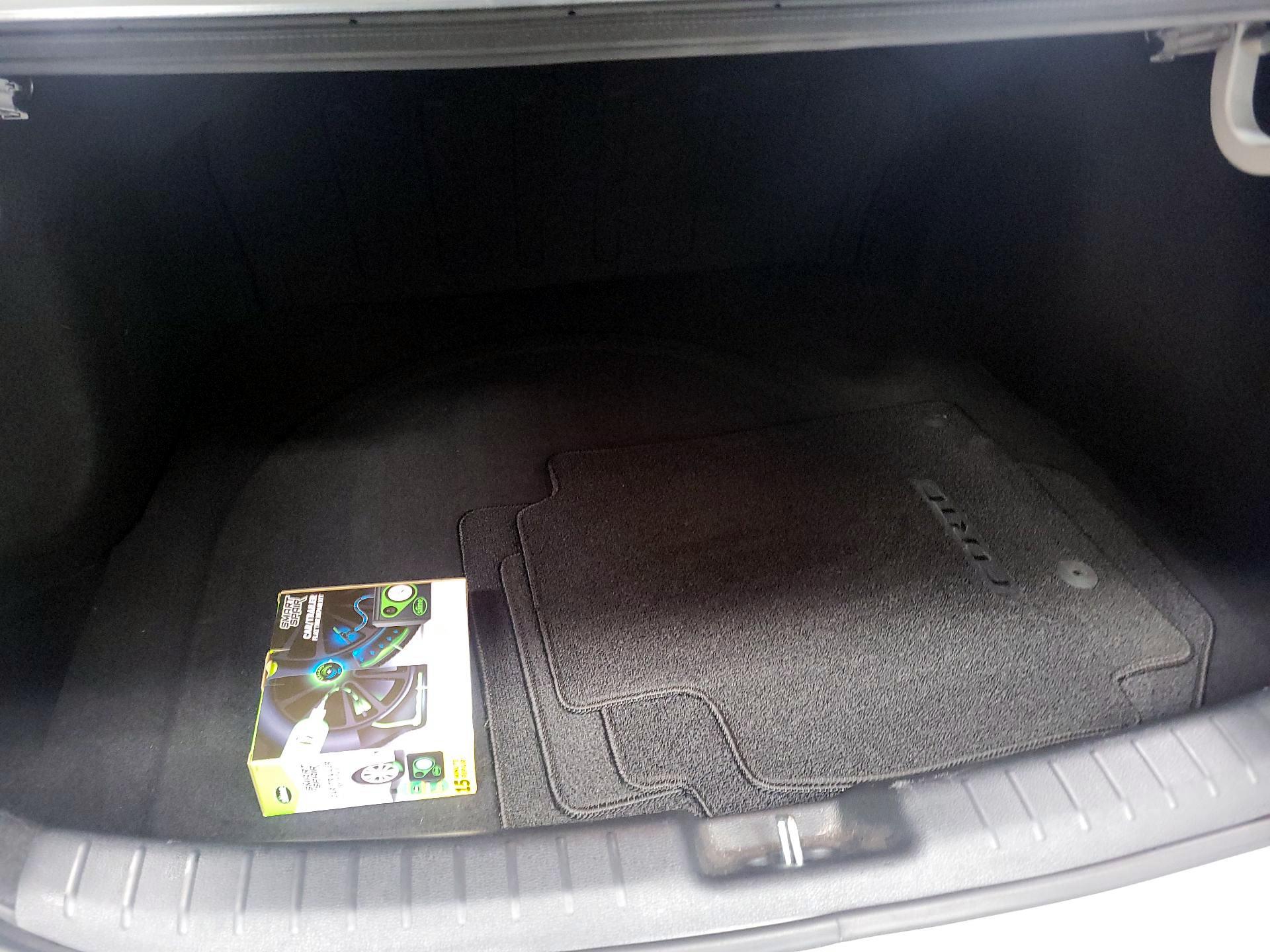 Thumbnail: 2023 Kia Forte - 18