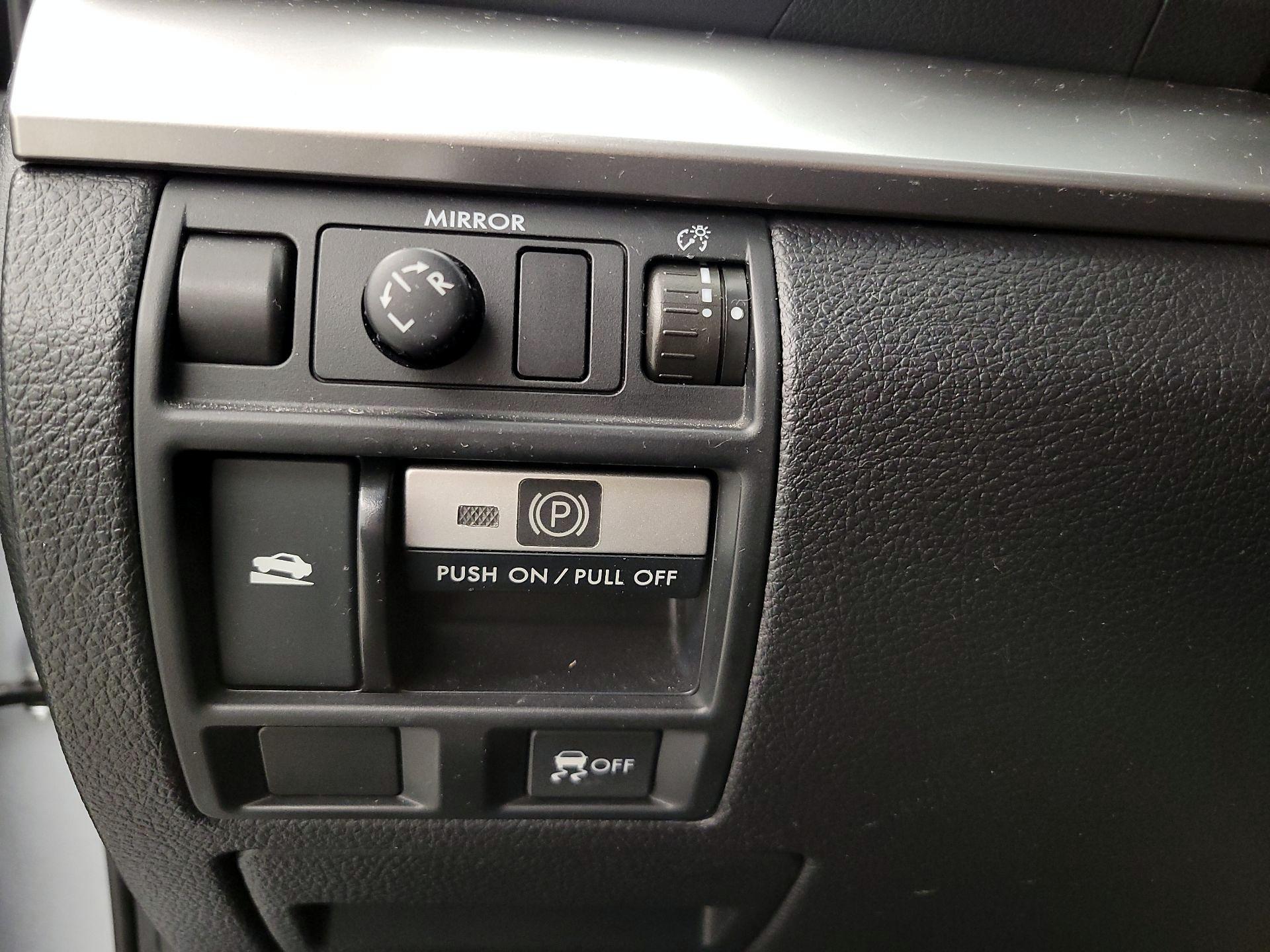 Thumbnail: 2014 Subaru Outback - 13